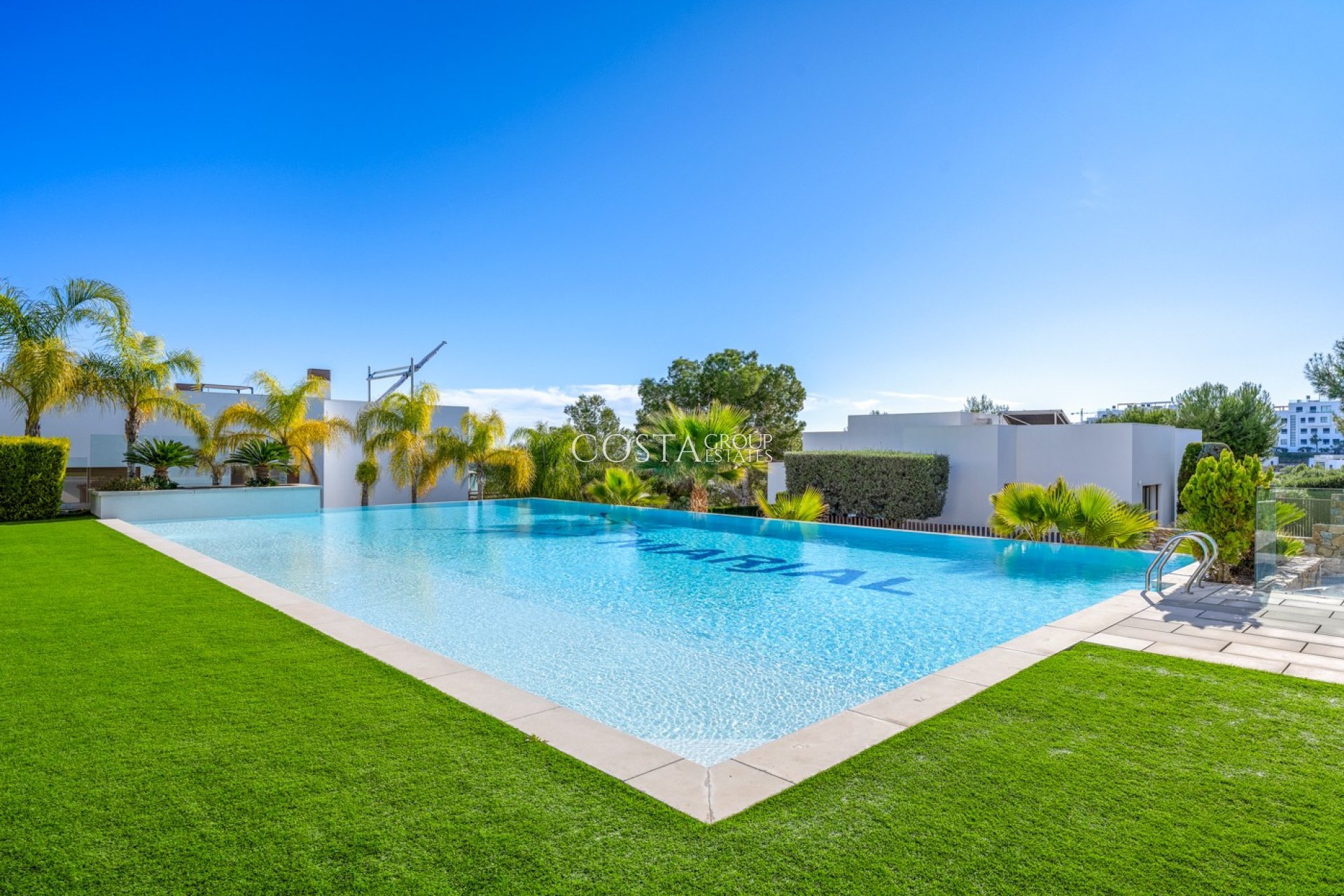 Revente - Apartments -
Las Colinas Golf