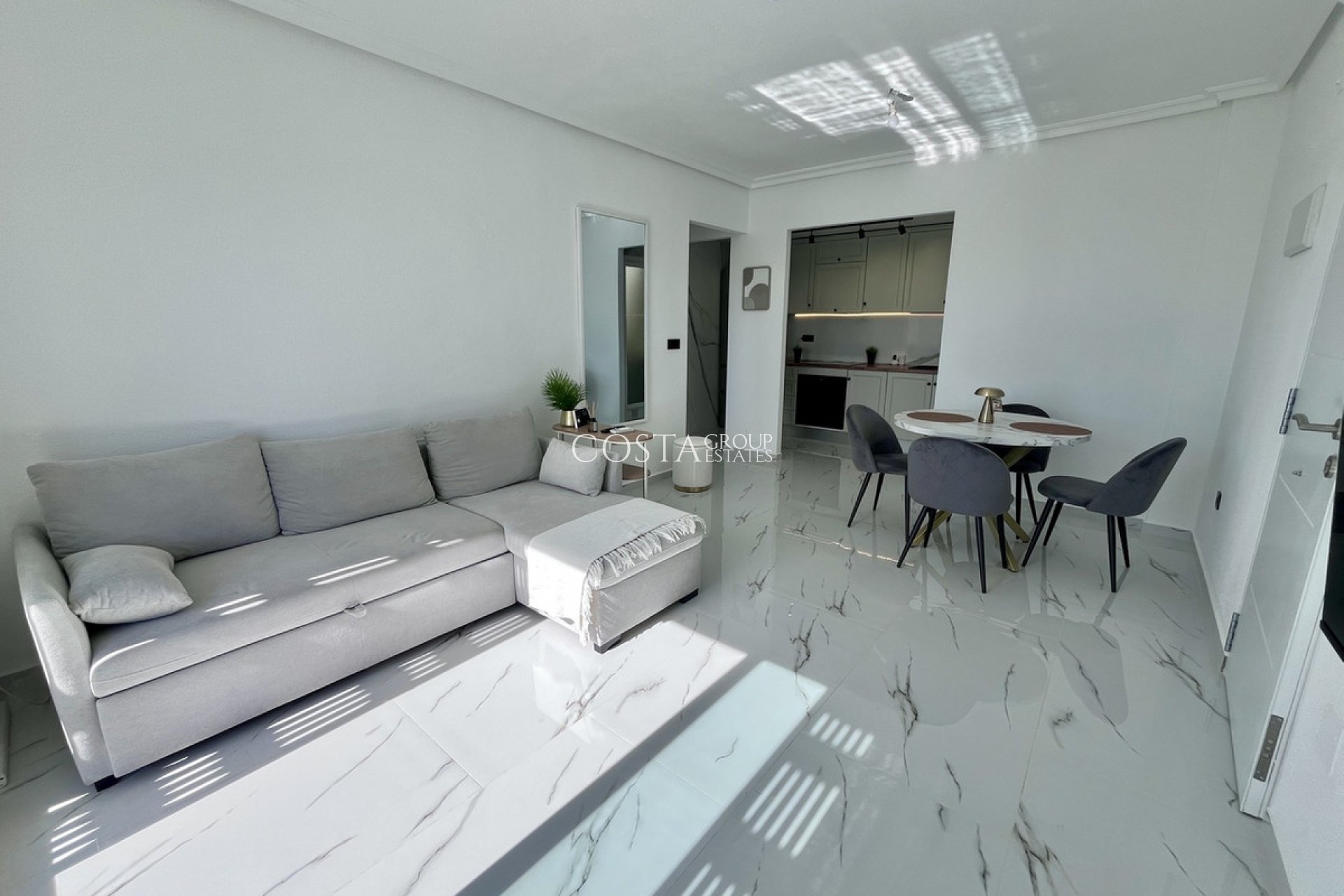 Revente - Apartments -
Orihuela Costa - La Zenia