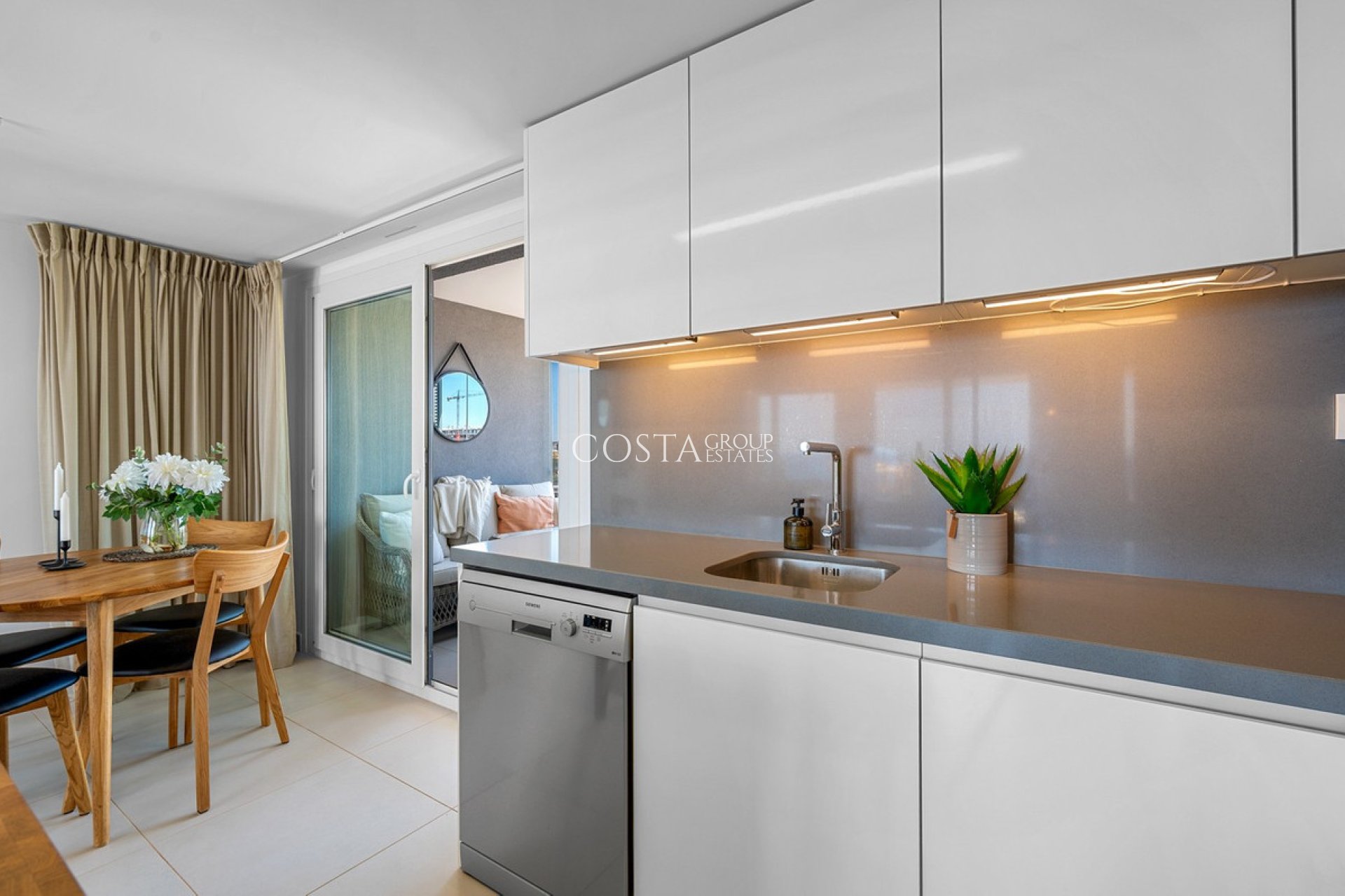 Revente - Apartments -
Orihuela Costa - Punta Prima