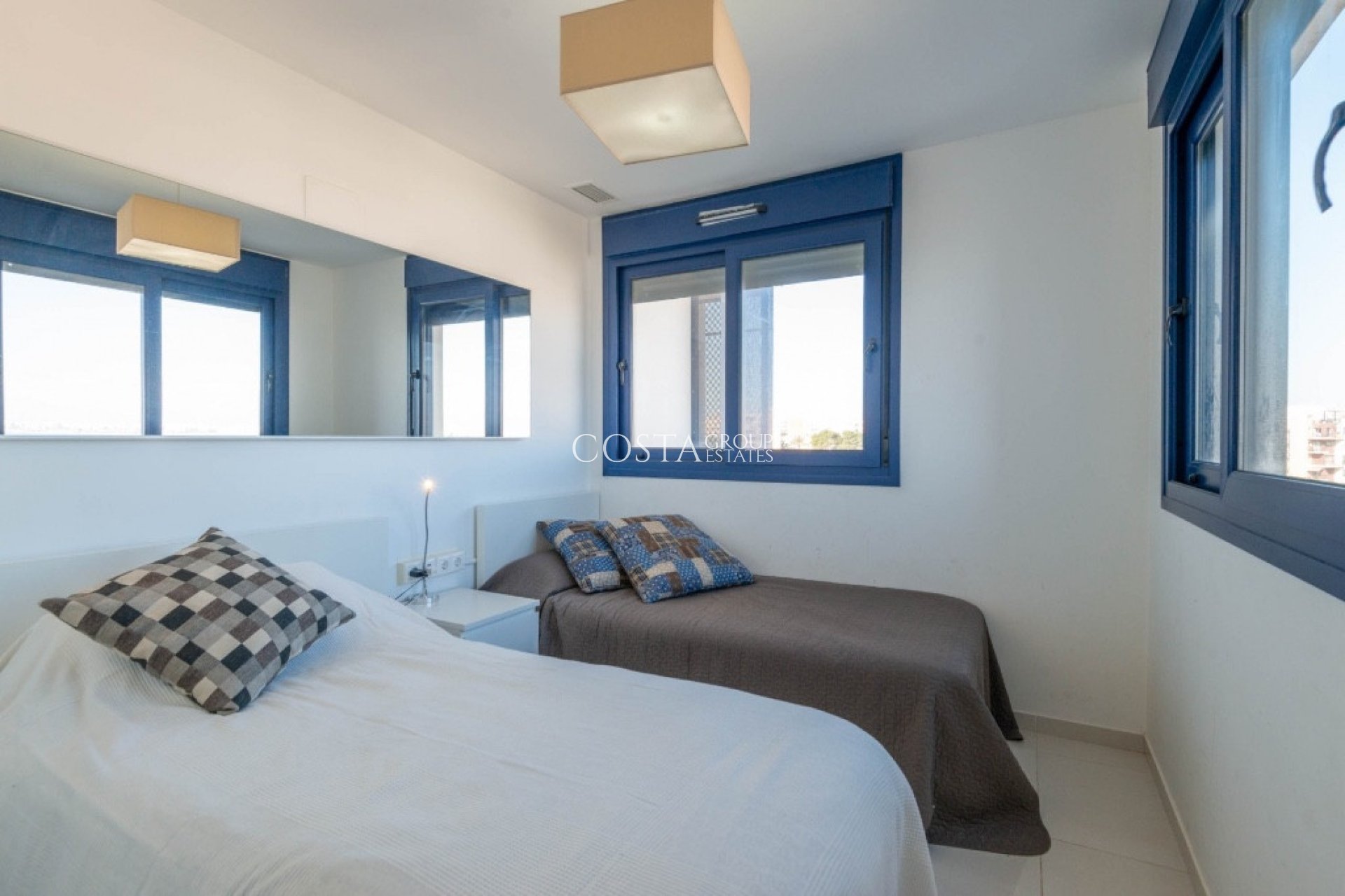 Revente - Apartments -
Orihuela Costa - Punta Prima