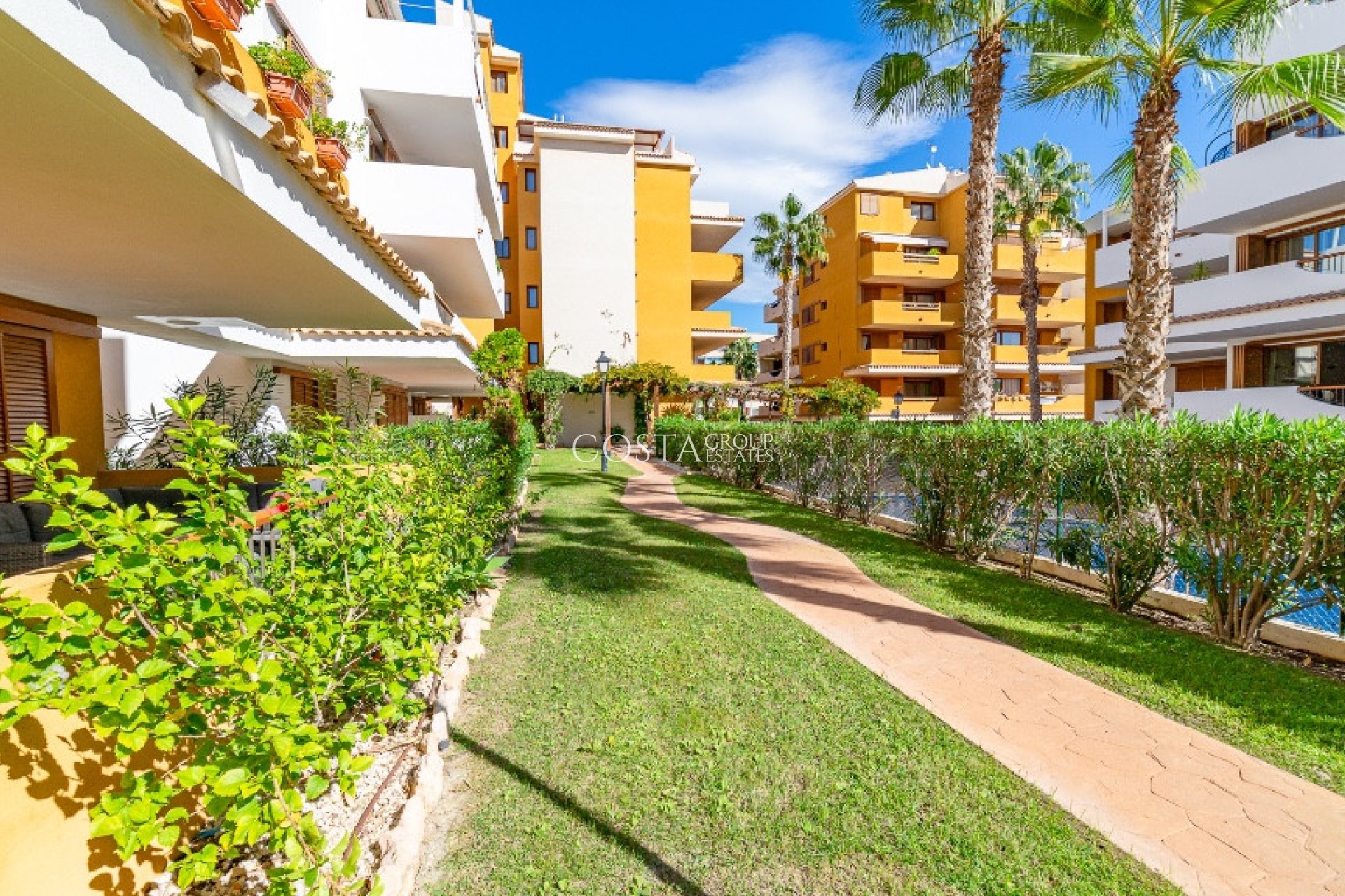 Revente - Apartments -
Orihuela Costa - Punta Prima