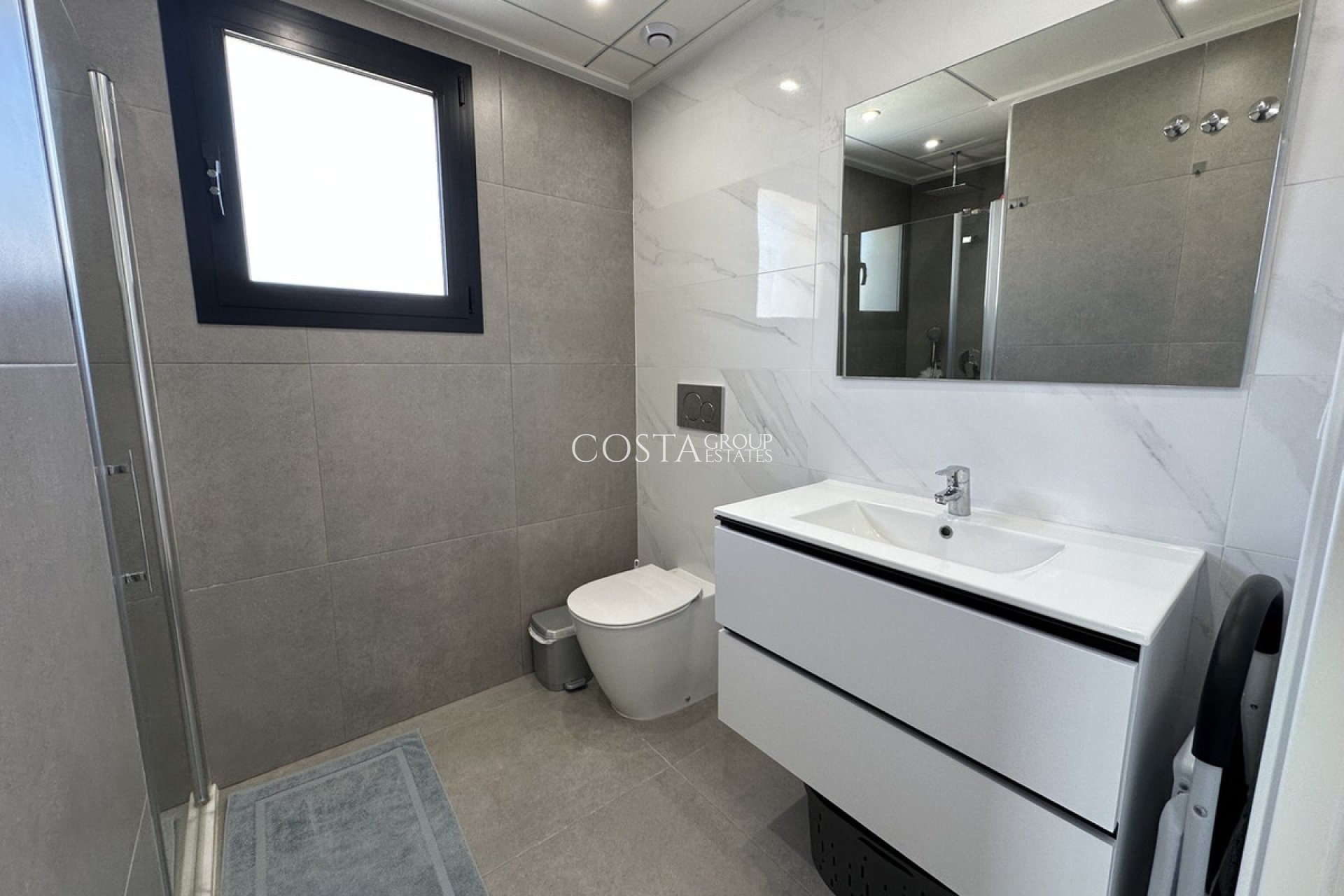 Revente - Apartments -
Orihuela Costa - Villamartin