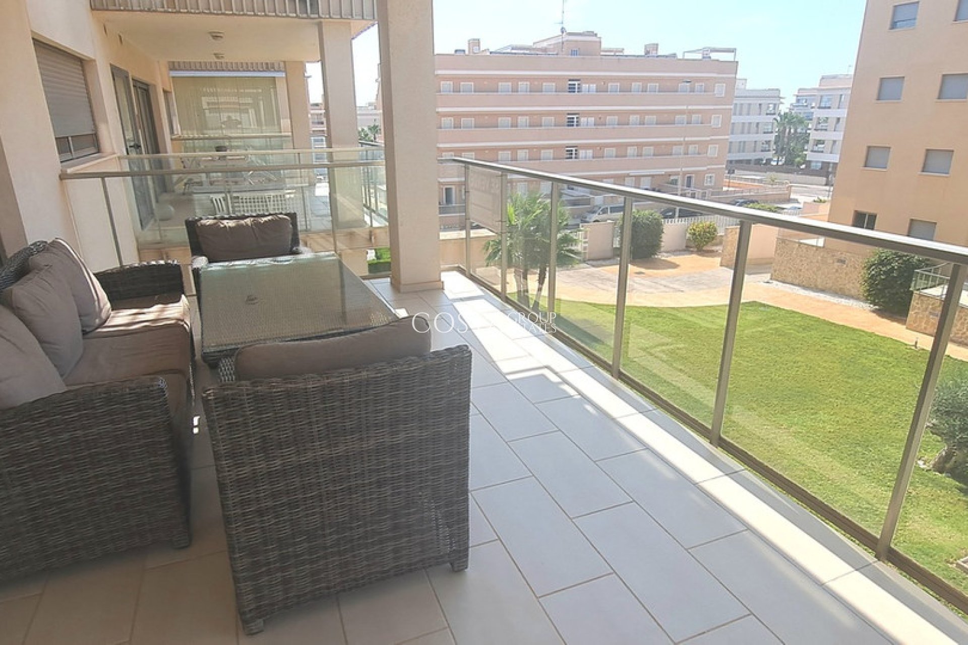 Revente - Apartments -
Orihuela Costa - Villamartin