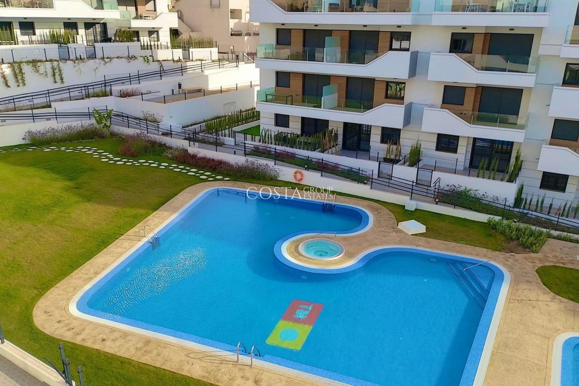 Revente - Apartments -
Orihuela Costa - Villamartin