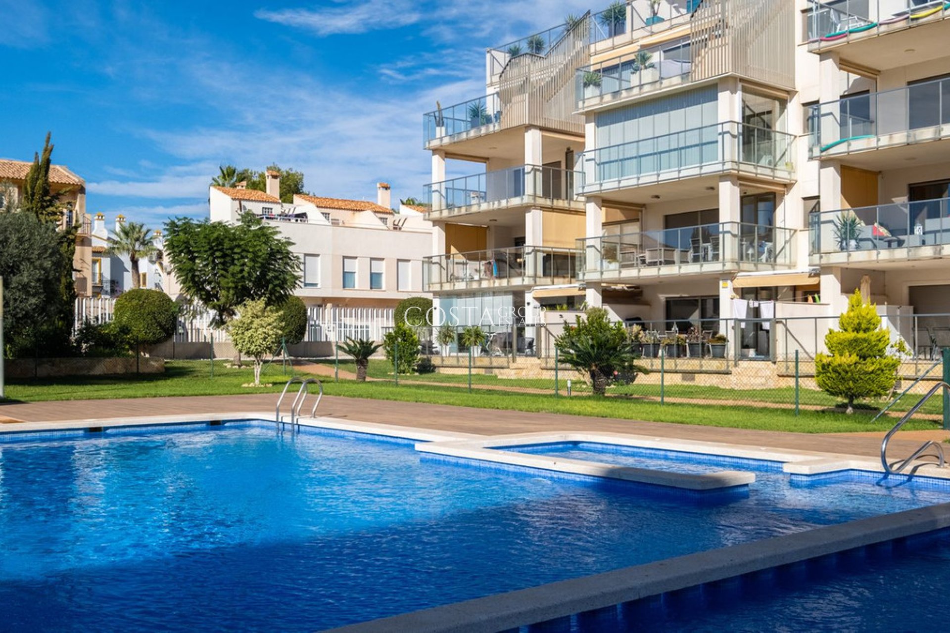 Revente - Apartments -
Orihuela Costa - Villamartin