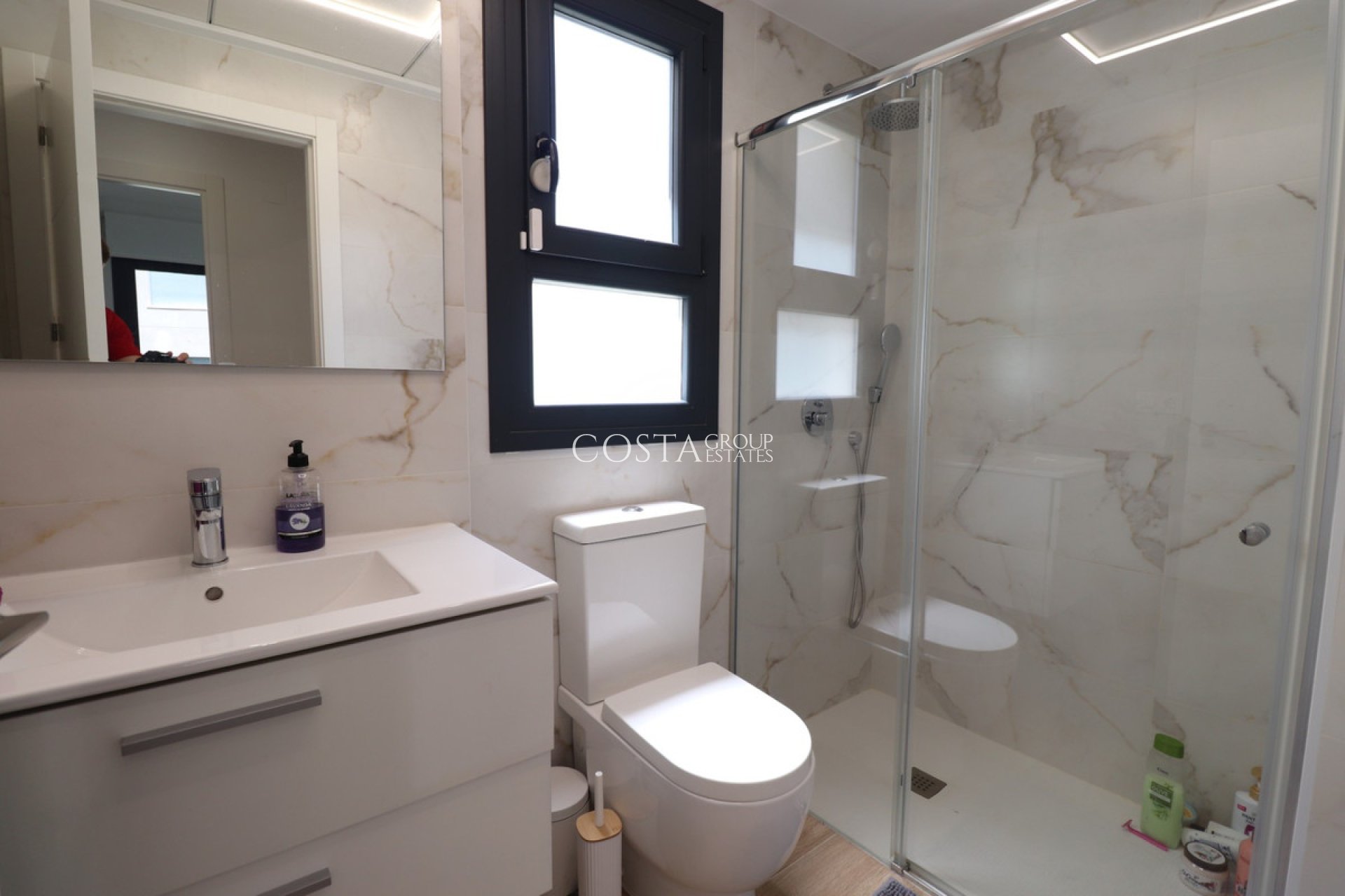 Revente - Apartments -
Orihuela Costa - Villamartin