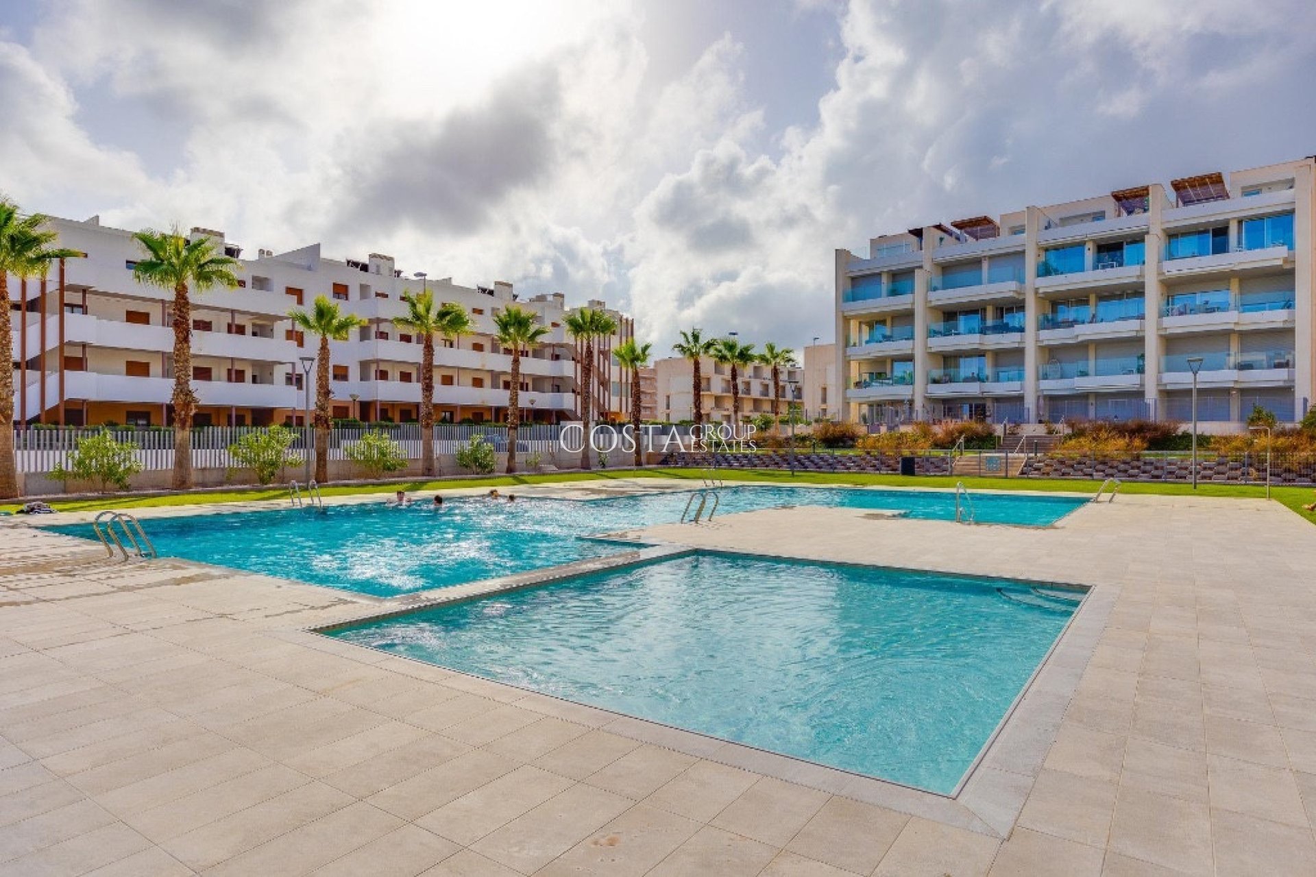 Revente - Apartments -
Orihuela Costa - Villamartin