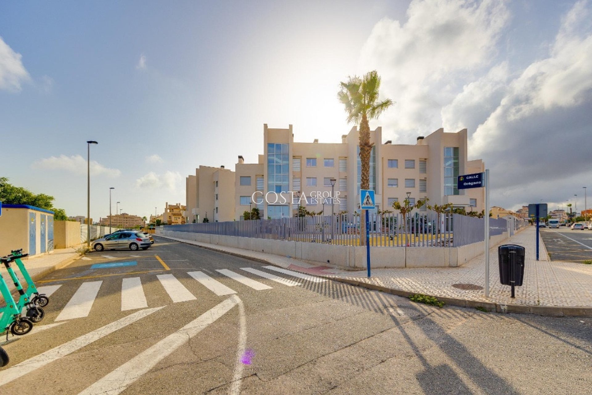 Revente - Apartments -
Orihuela Costa - Villamartin