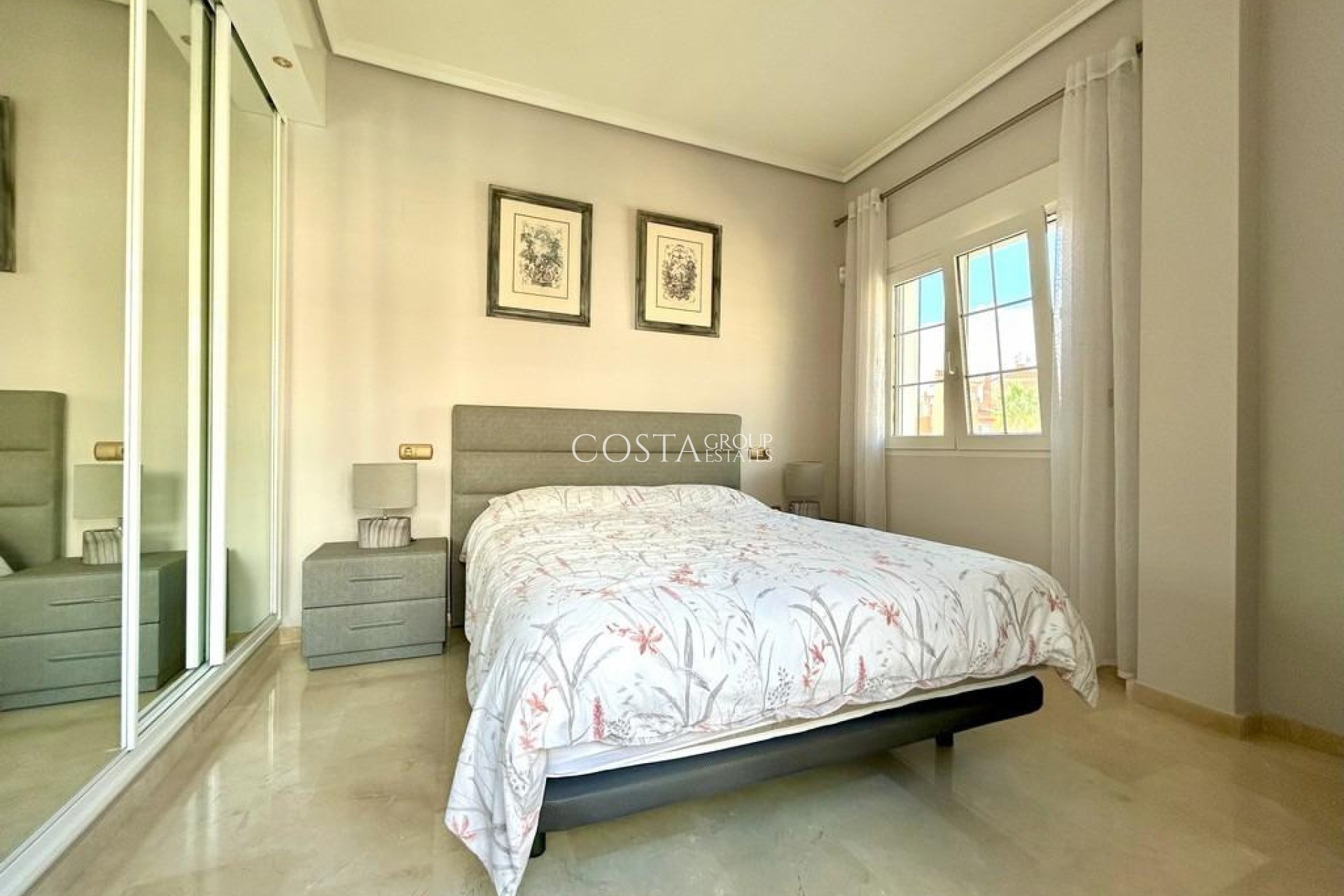 Revente - Apartments -
Orihuela Costa