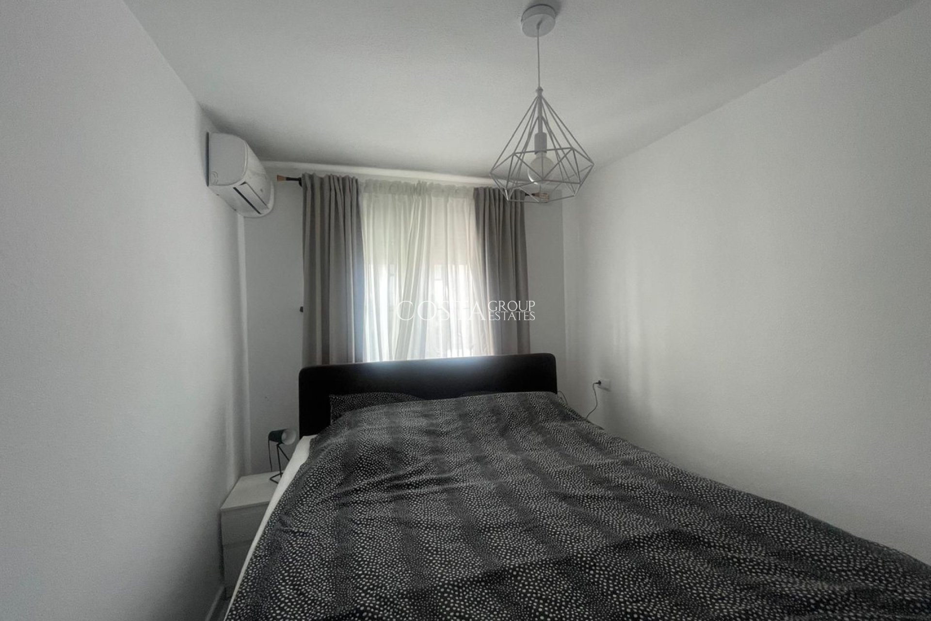 Revente - Apartments -
Orihuela - Orihuela Costa