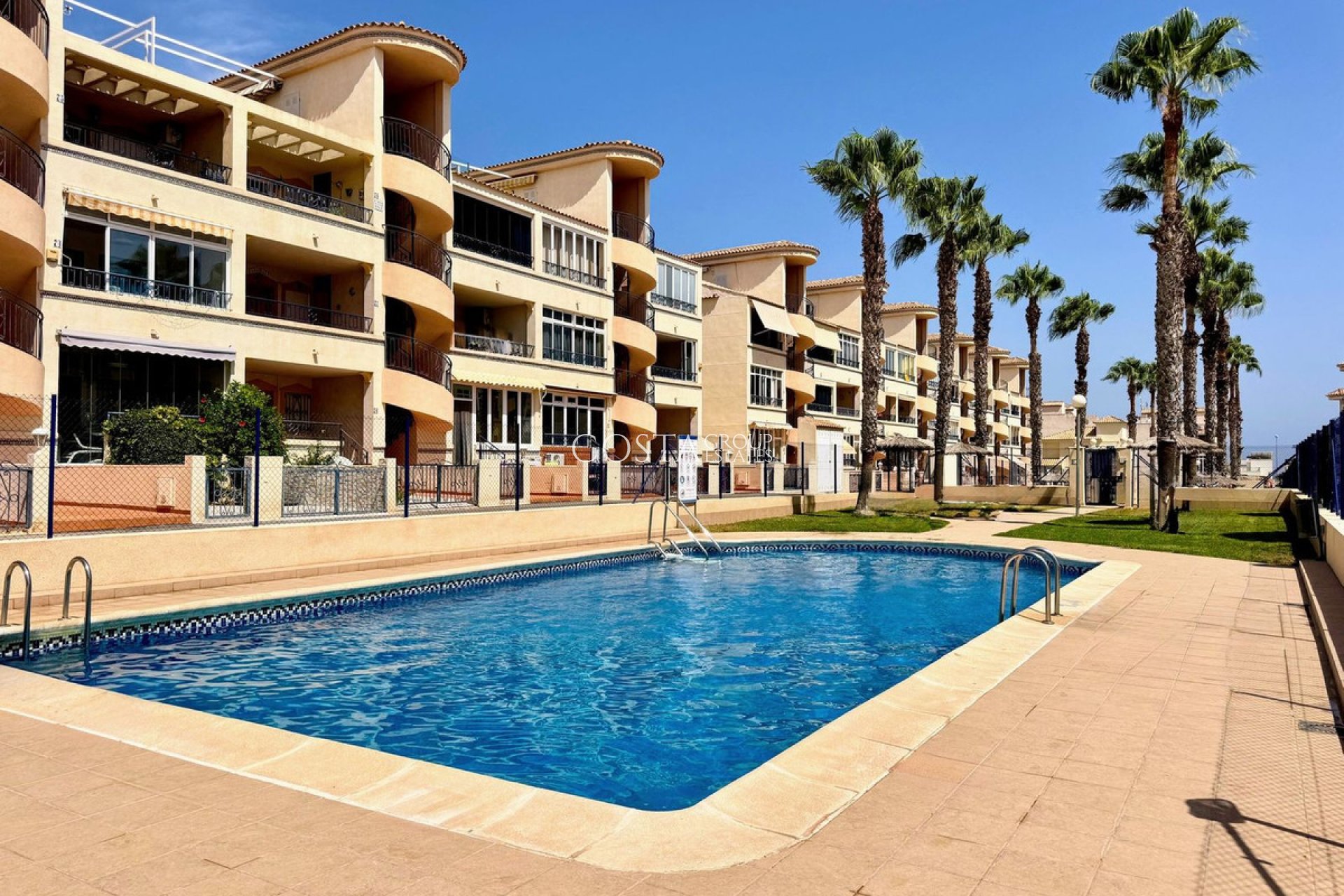 Revente - Apartments -
Orihuela - Punta Prima
