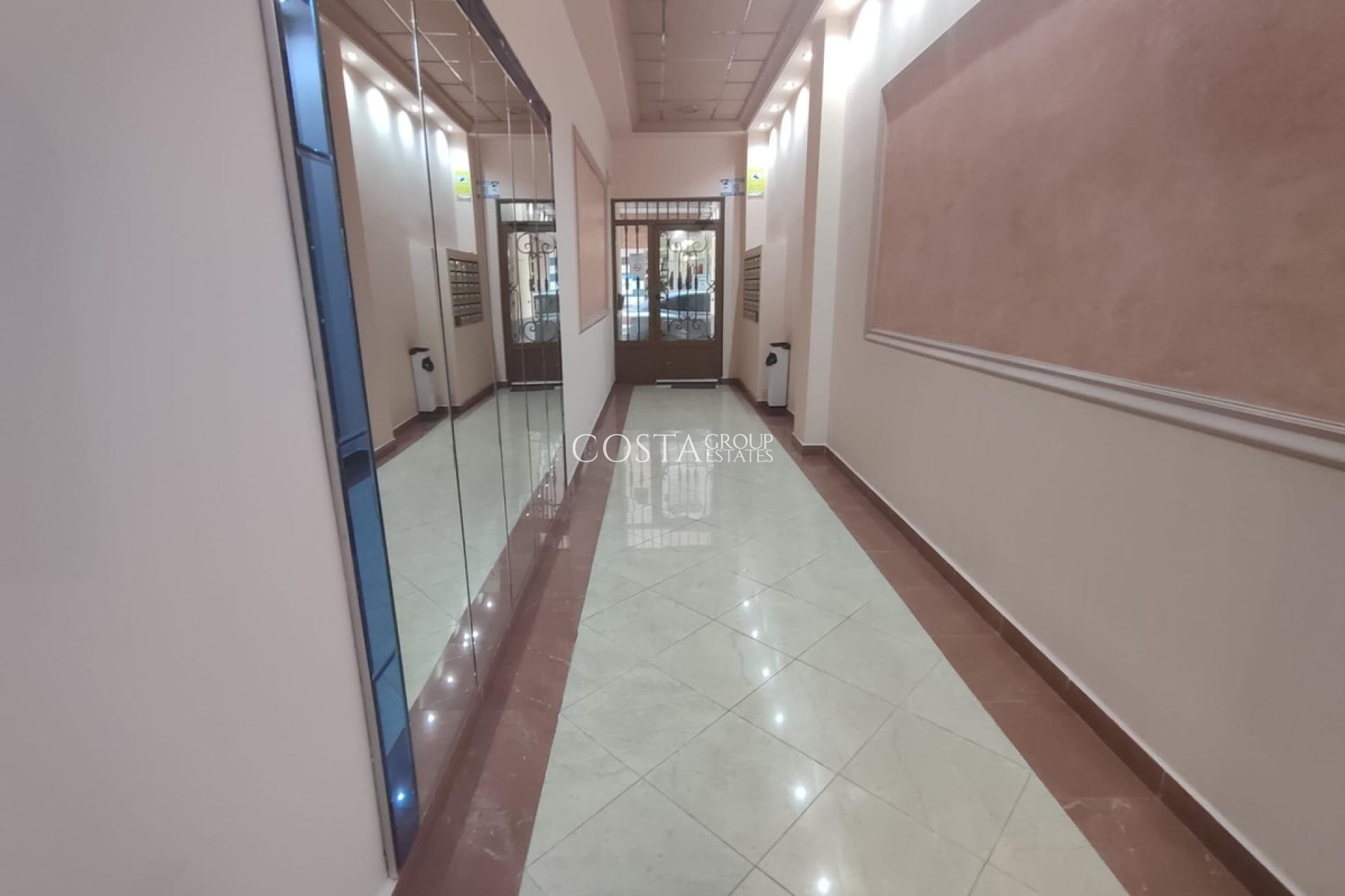 Revente - Apartments -
Torrevieja - Torrevieja Centro