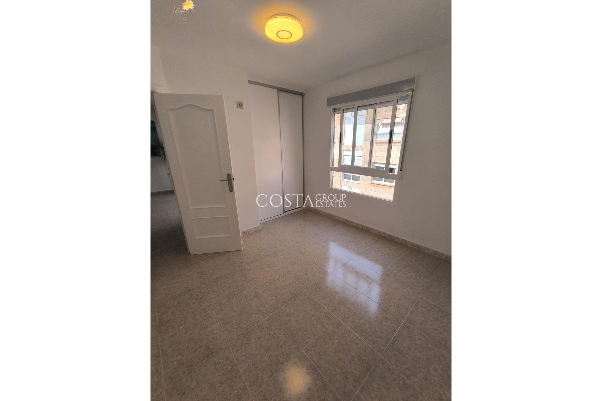Revente - Apartments -
Torrevieja - Torrevieja Centro