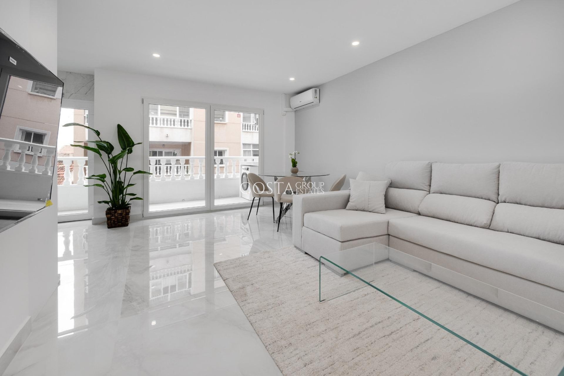 Revente - Apartments -
Torrevieja - Torrevieja Centro