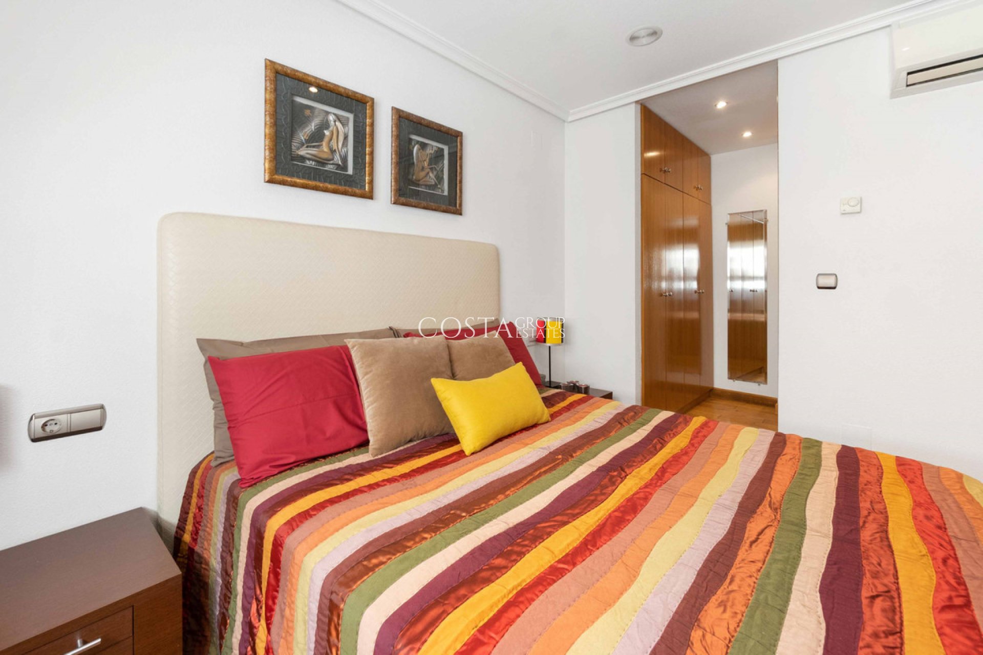 Revente - Apartments -
Torrevieja - Torrevieja Centro