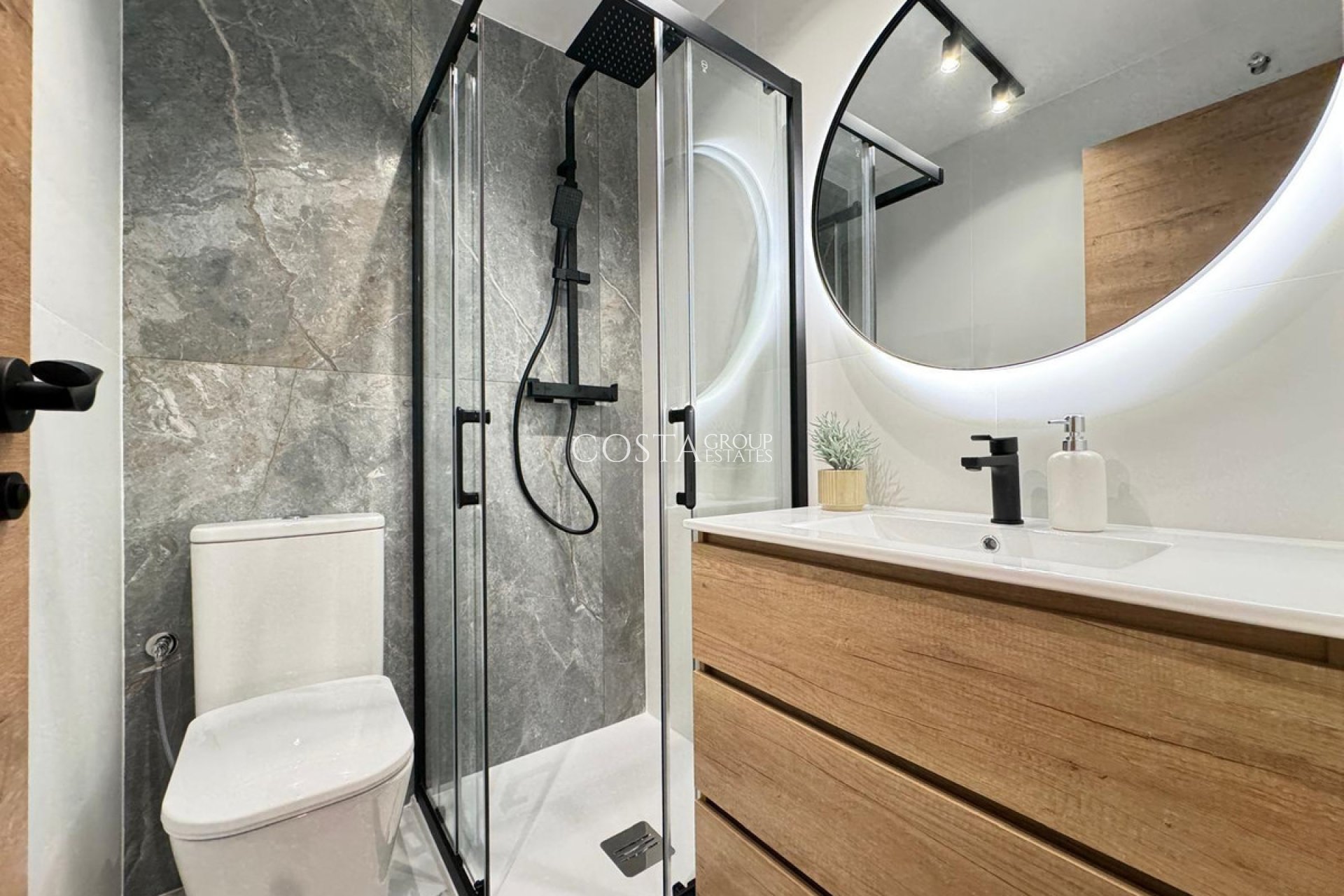 Revente - Apartments -
Torrevieja - Torrevieja Centro