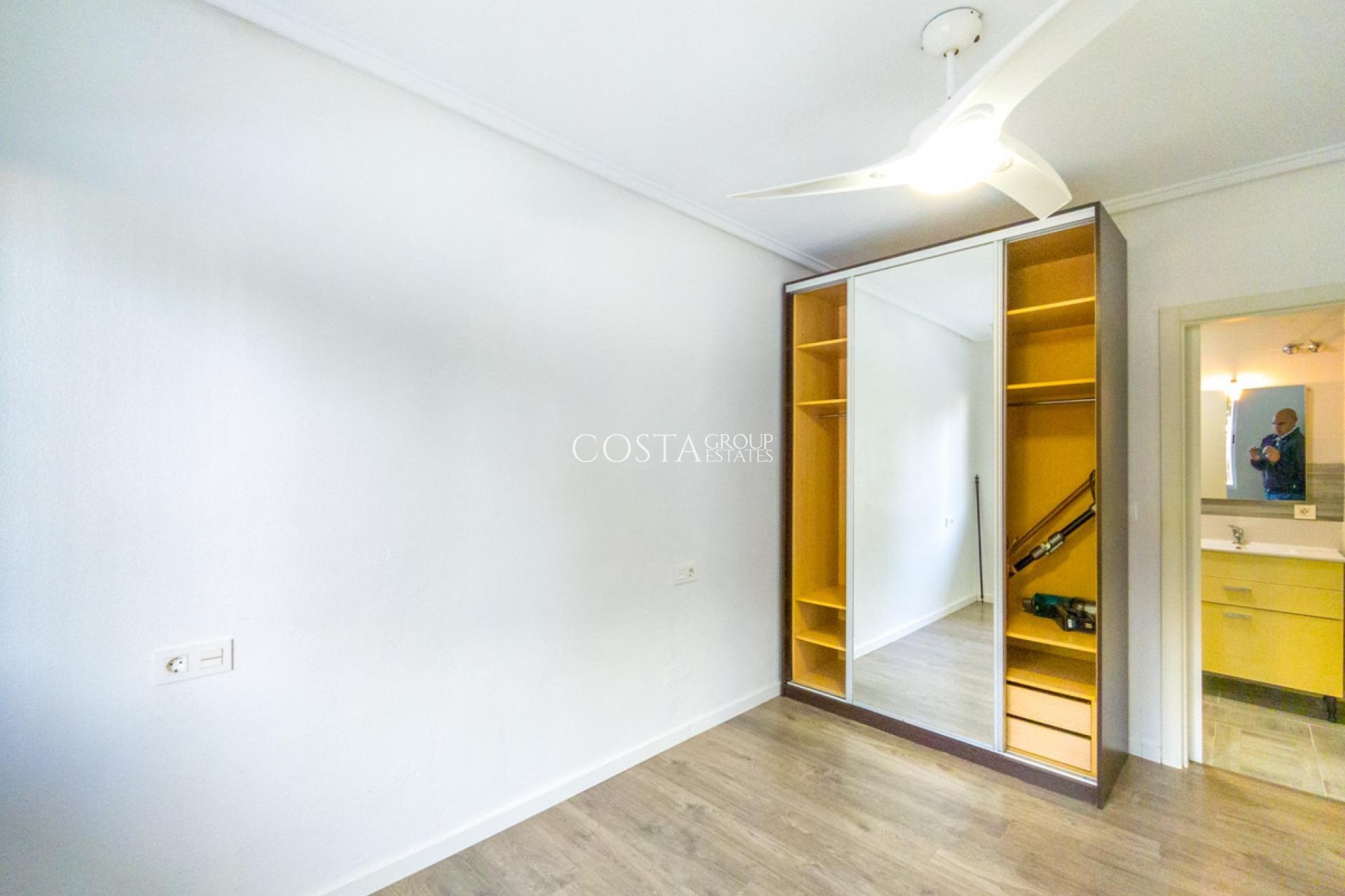 Revente - Apartments -
Torrevieja - Torrevieja Centro