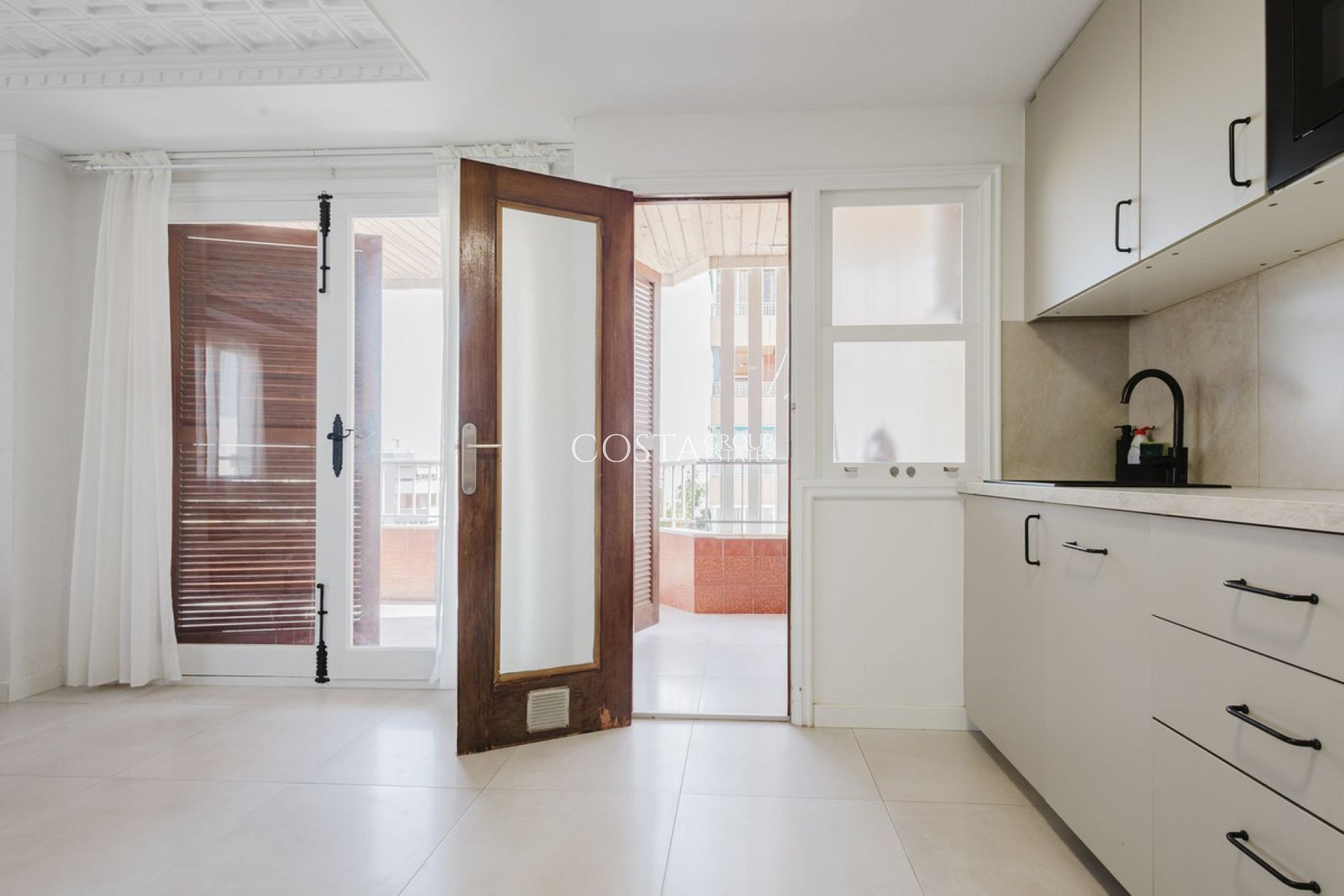 Revente - Apartments -
Torrevieja - Torrevieja Centro