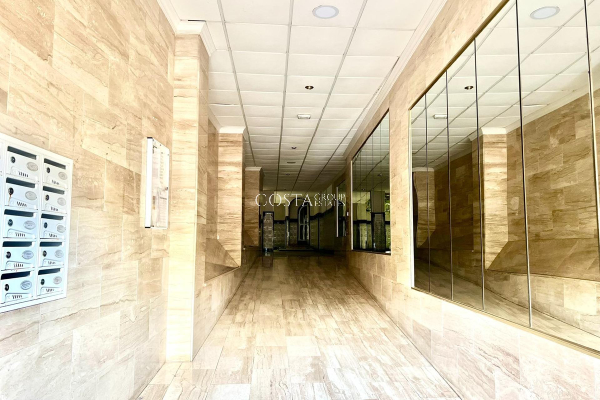 Revente - Apartments -
Torrevieja