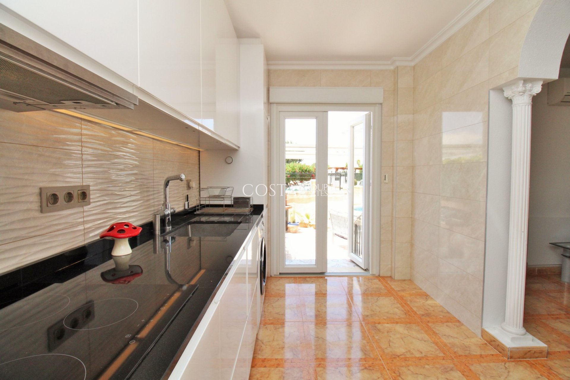 Revente - Apartments -
Villamartín - PAU 8