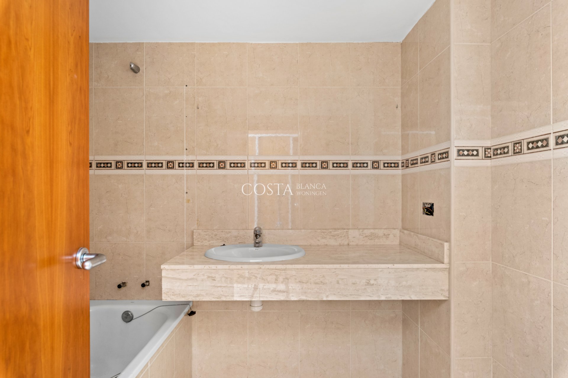 Revente - Appartement -
Altea