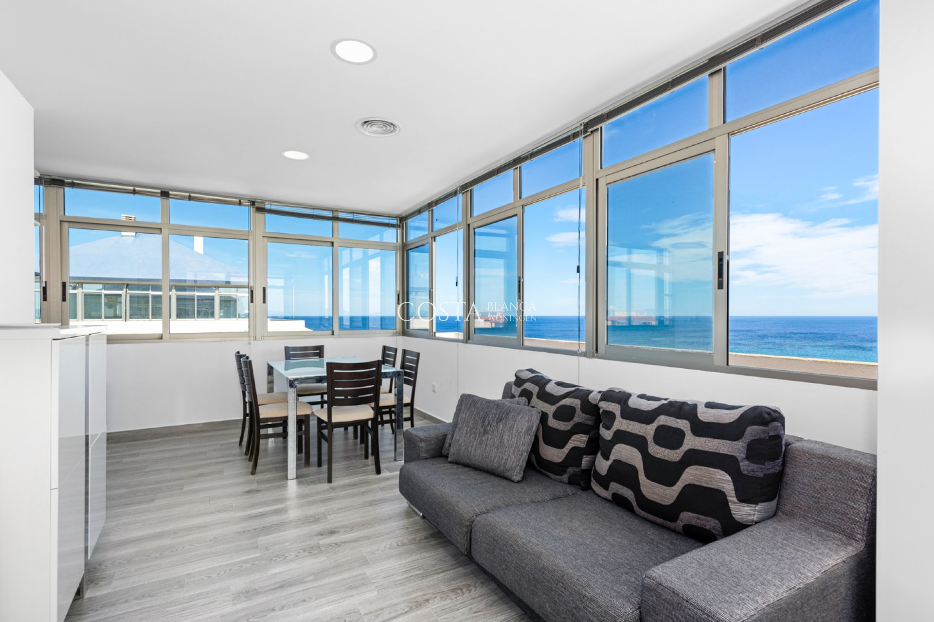 Revente - Appartement -
La Manga del Mar Menor