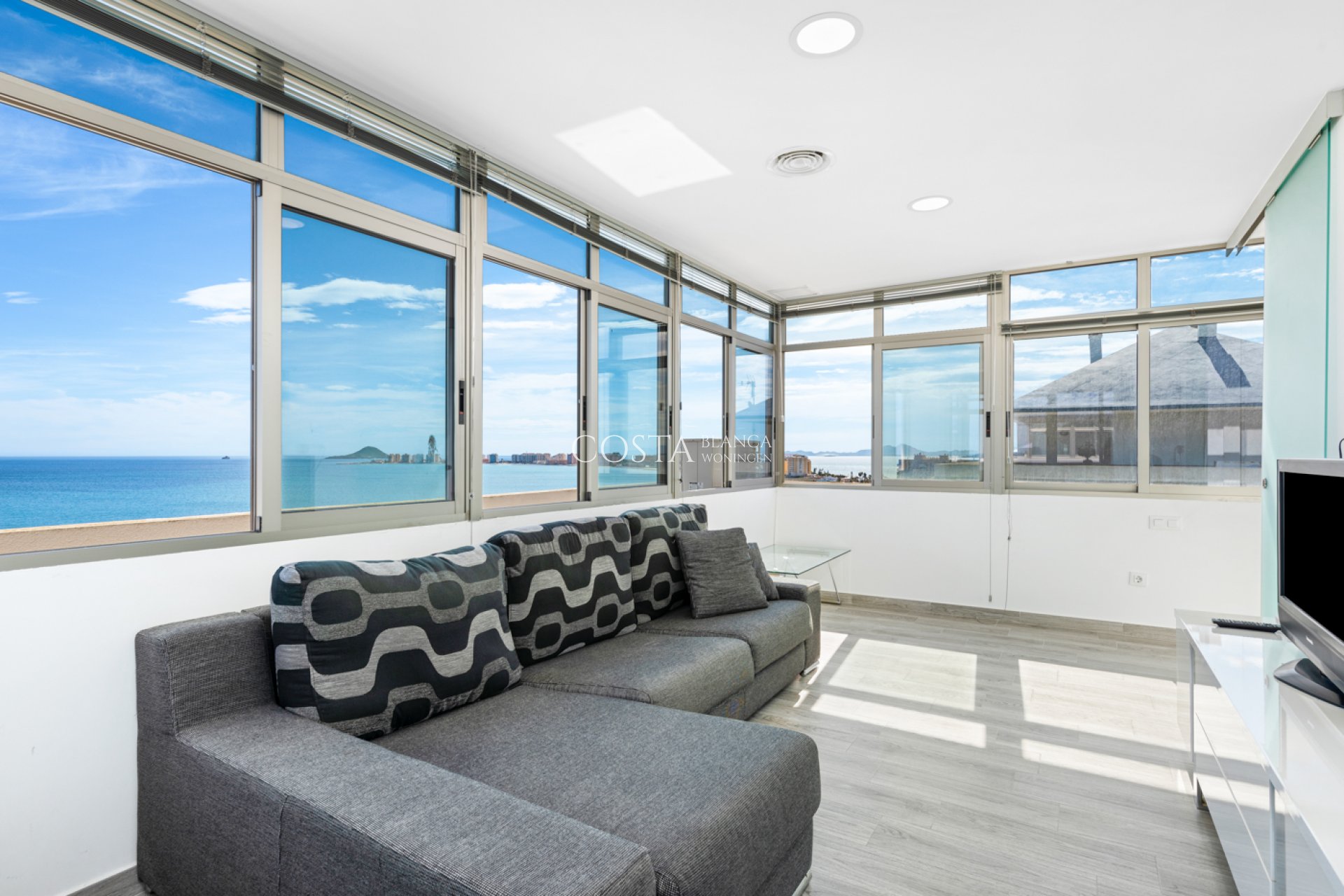 Revente - Appartement -
La Manga del Mar Menor