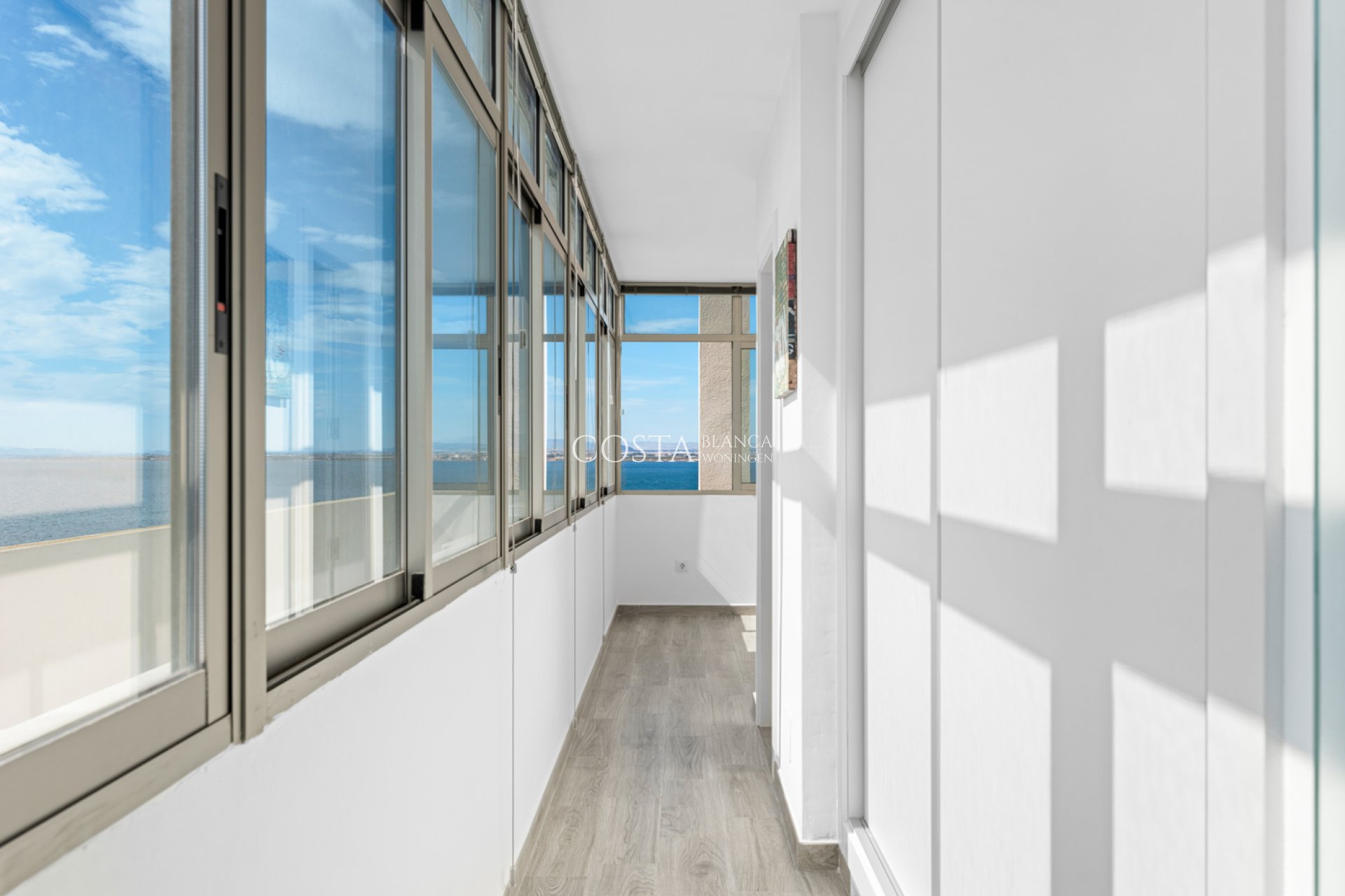 Revente - Appartement -
La Manga del Mar Menor