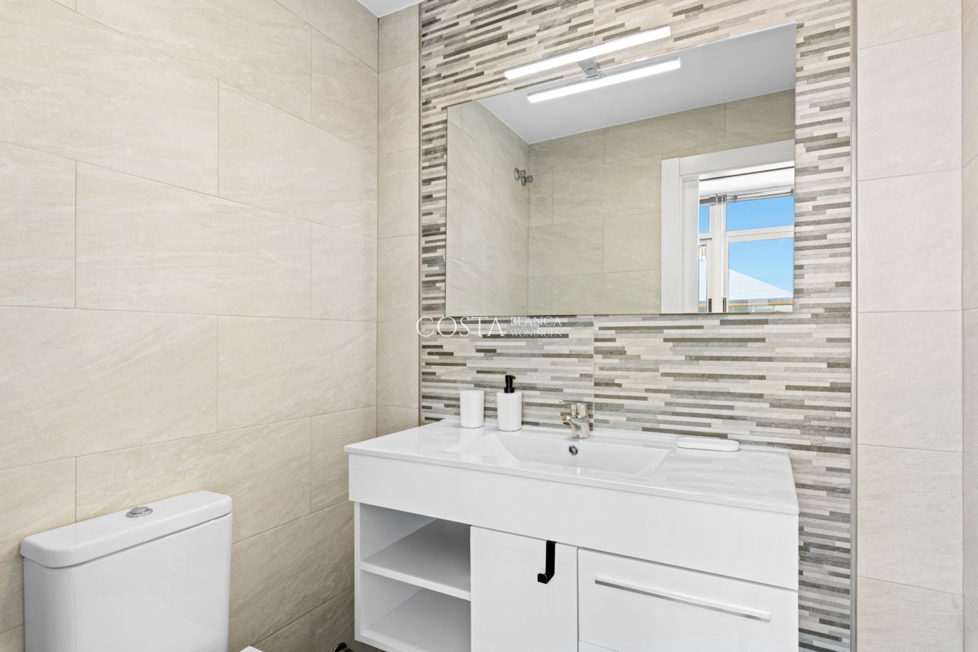 Revente - Appartement -
La Manga del Mar Menor