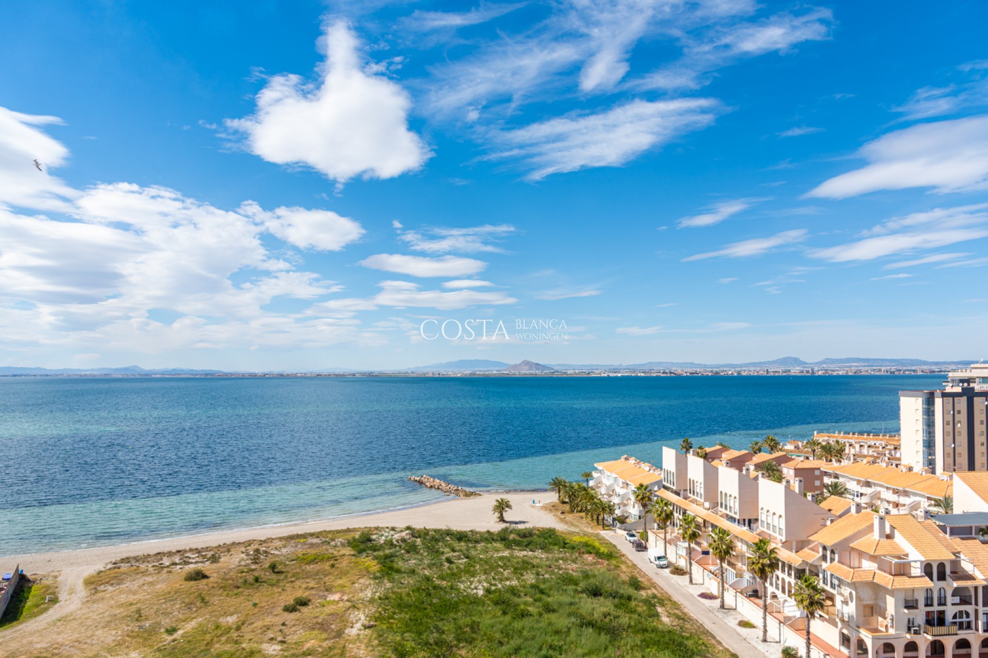 Revente - Appartement -
La Manga del Mar Menor