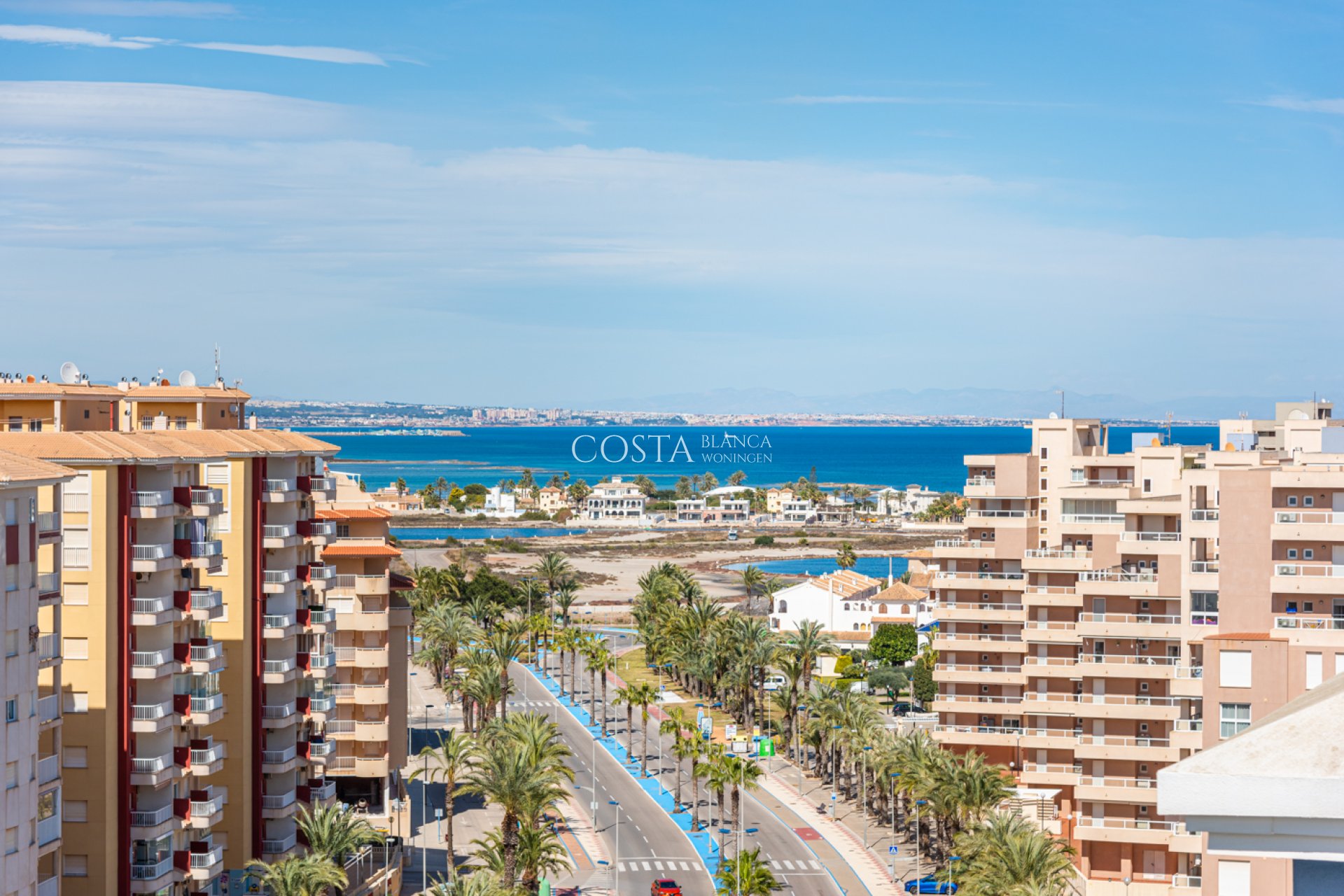 Revente - Appartement -
La Manga del Mar Menor