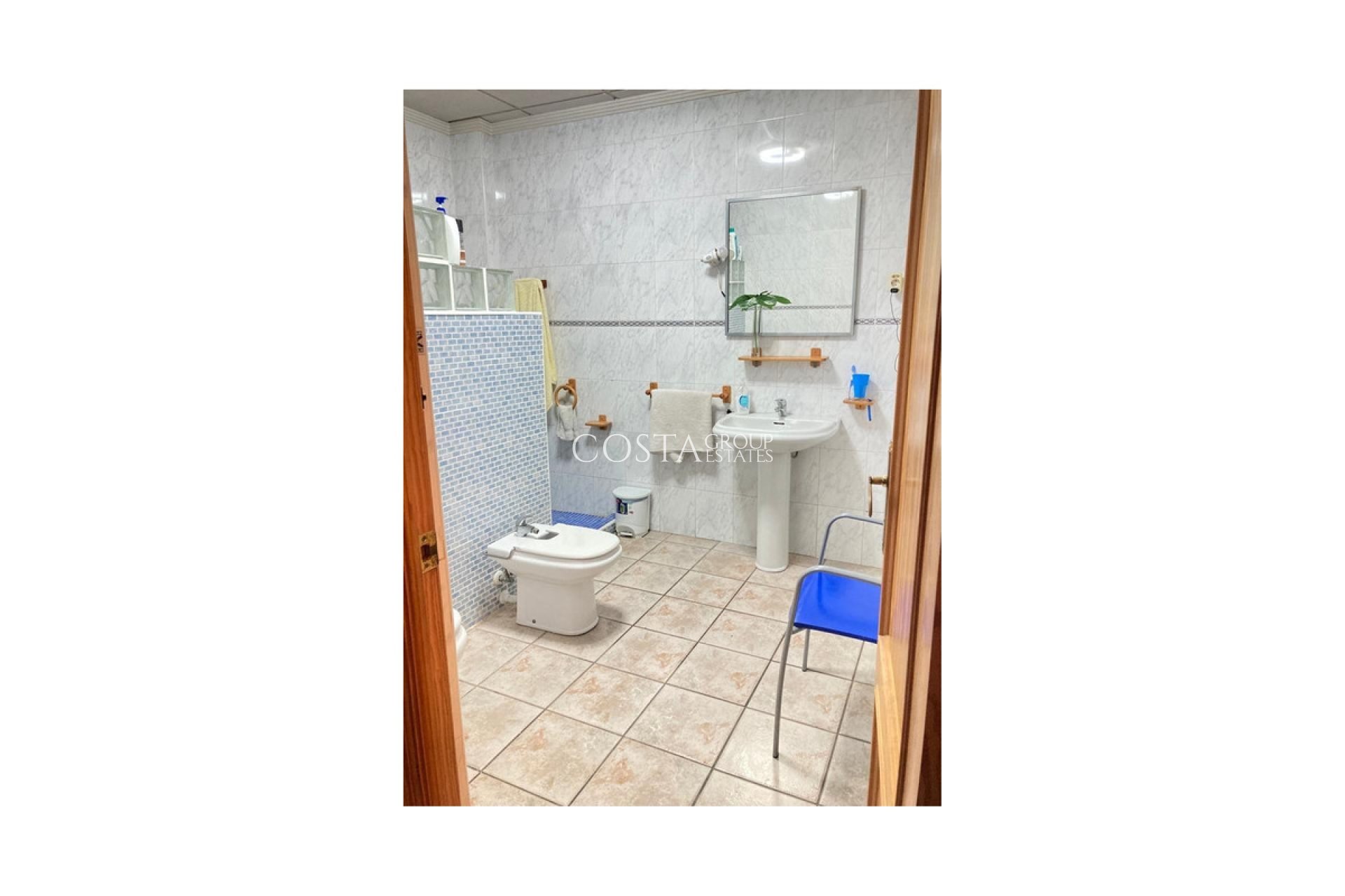 Revente - Maison -
Catral - Catral Centro