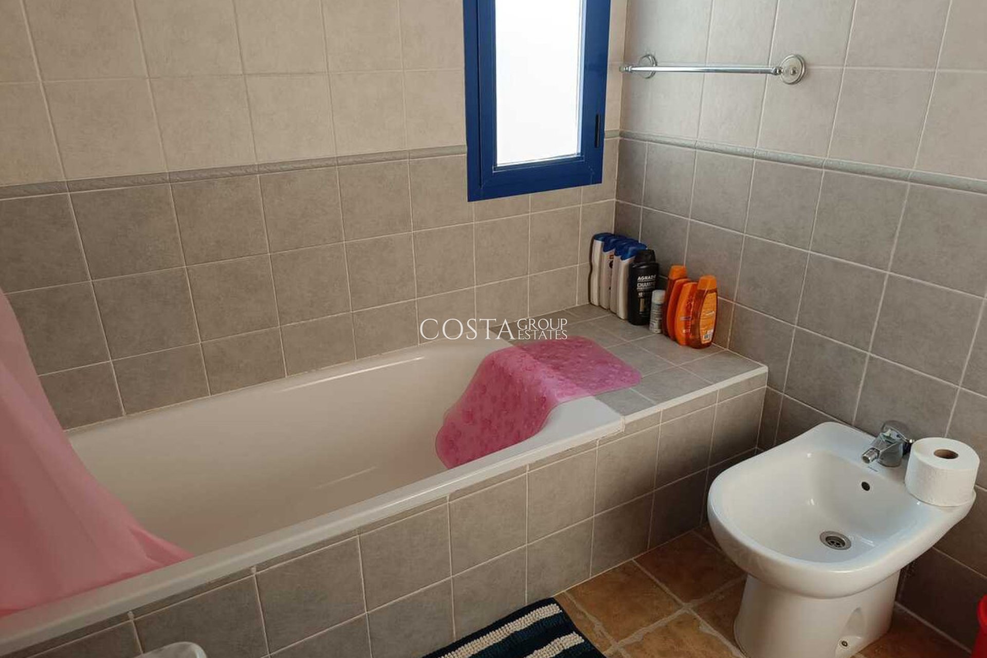 Revente - Maison -
Fortuna - Fortuna Centro