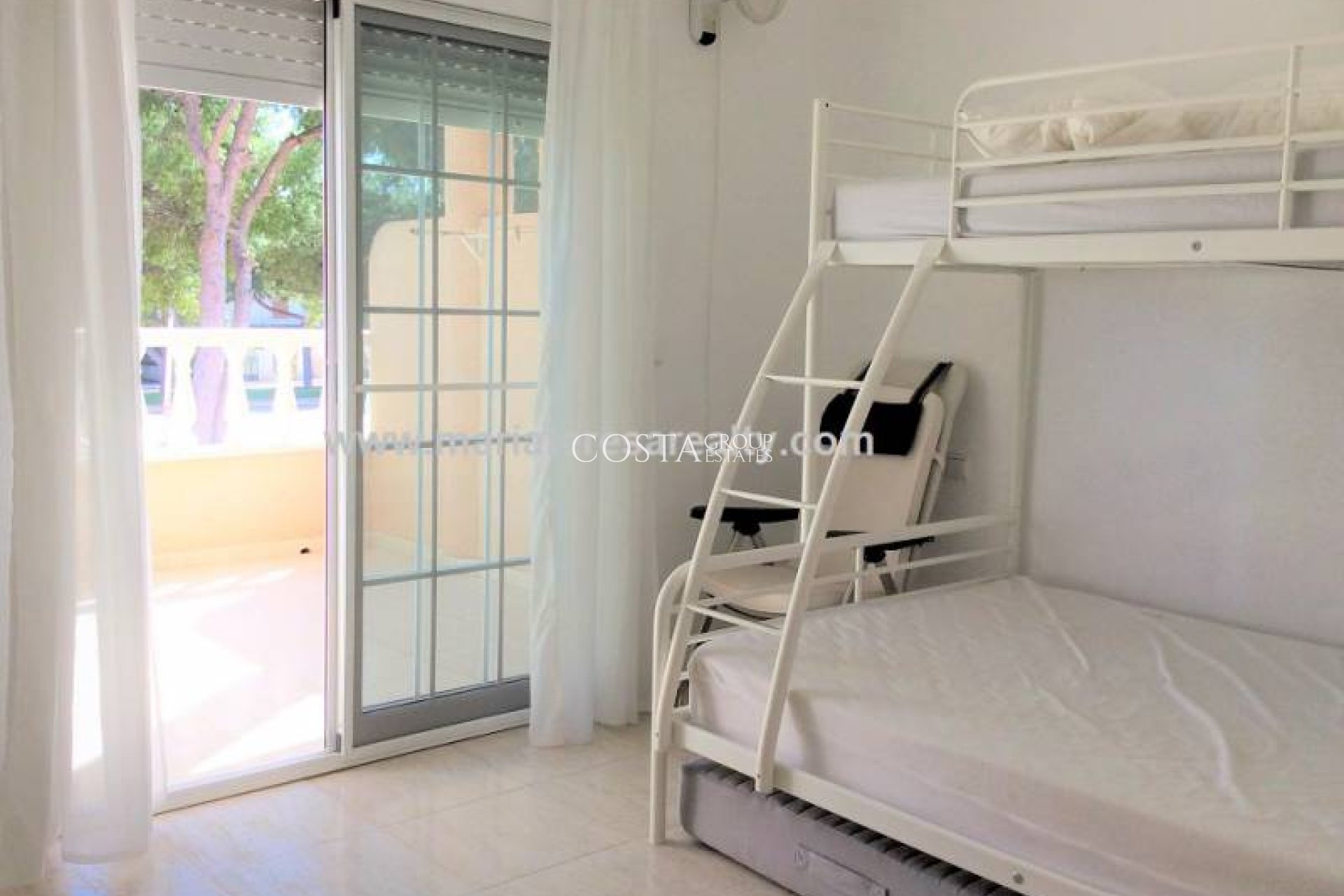Revente - Maison -
Los Alcazares