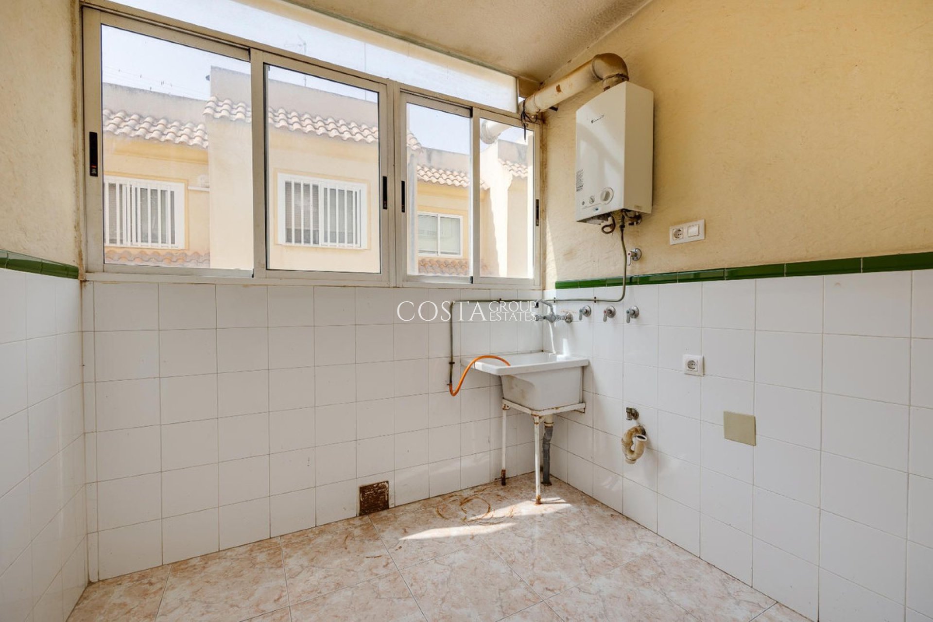 Revente - Maison -
Los Montesinos - Los Montesinos Centro