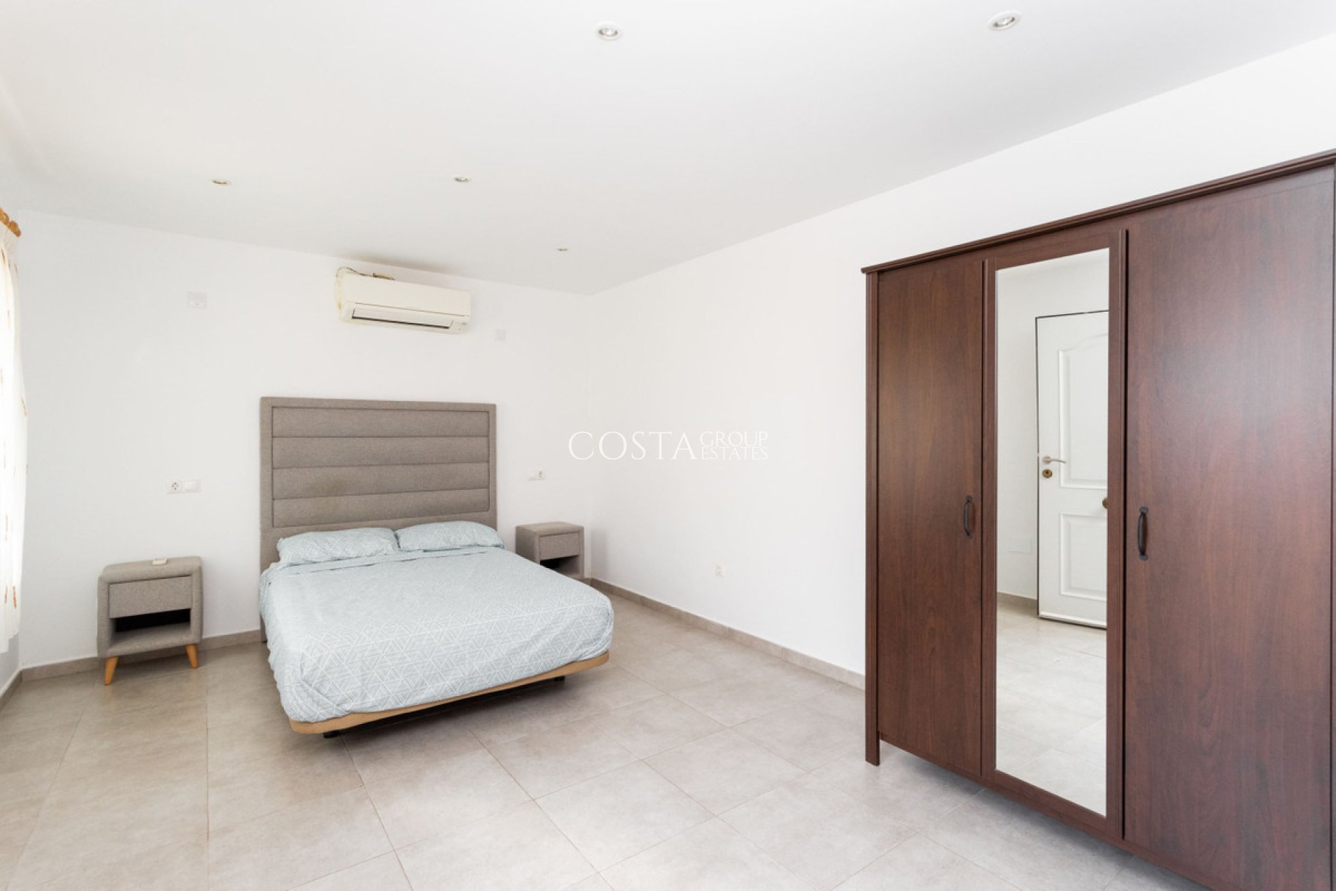 Revente - Maison -
Los Montesinos - Los Montesinos Centro