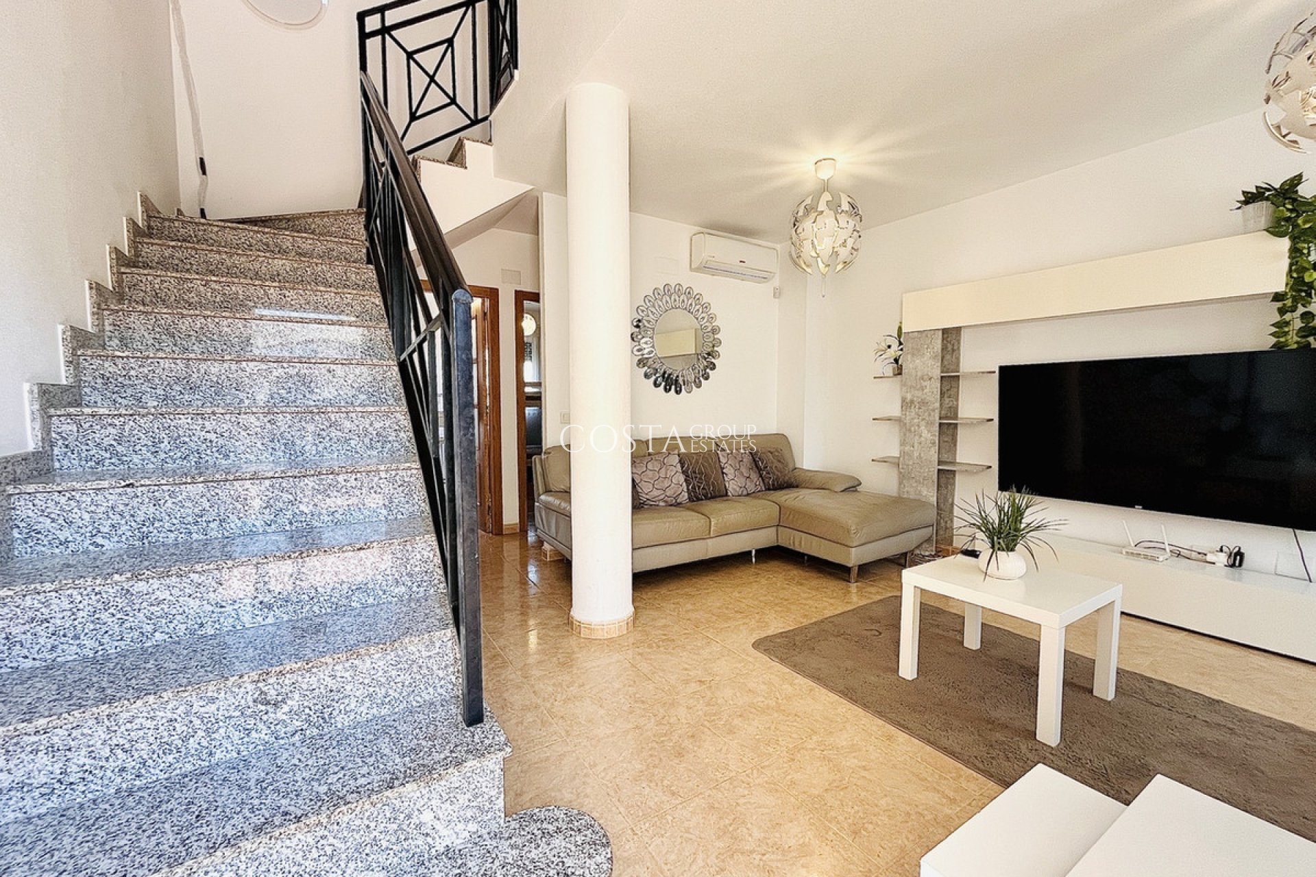 Revente - Maison -
Orihuela Costa - Cabo Roig