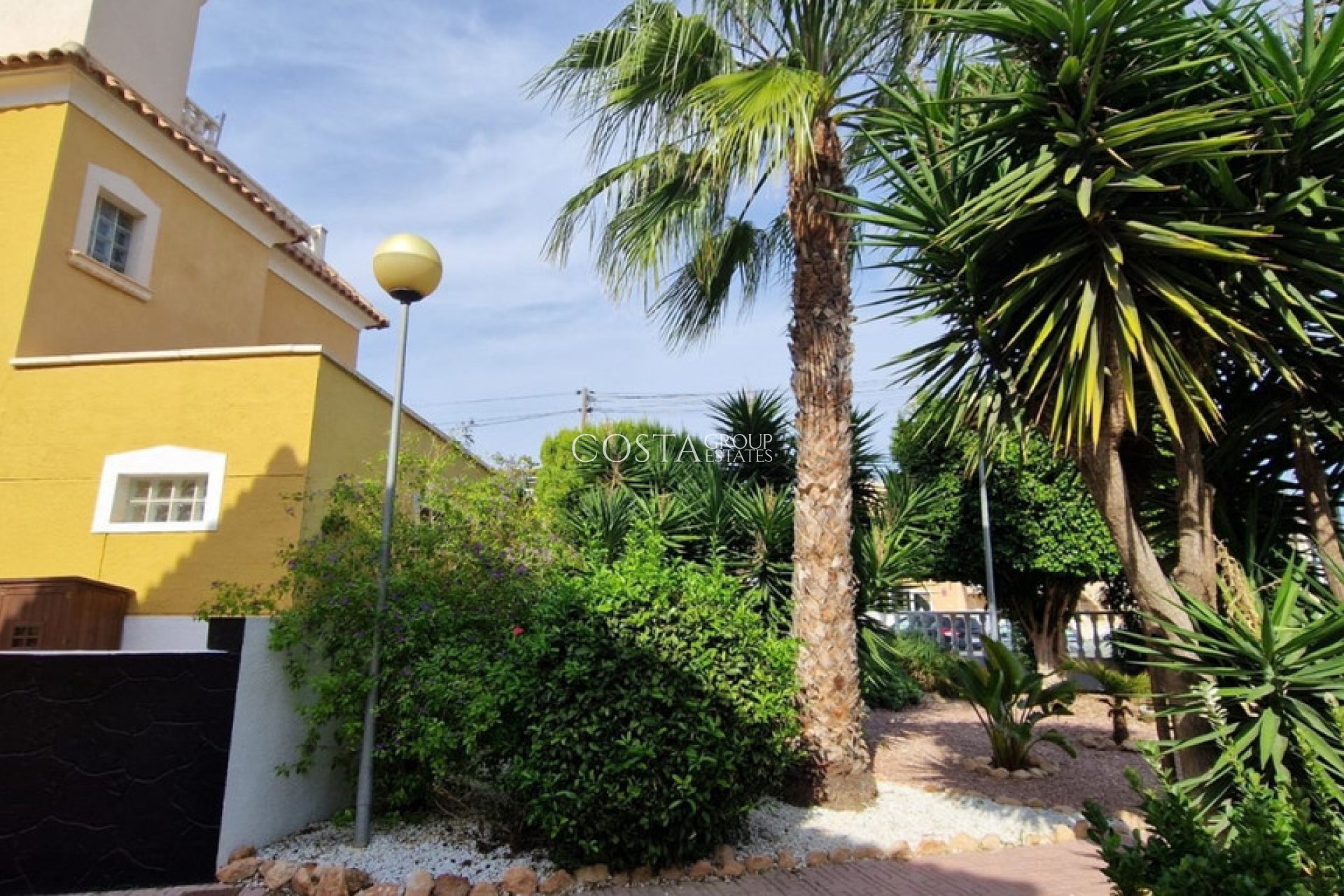 Revente - Maison -
Orihuela Costa - La Florida