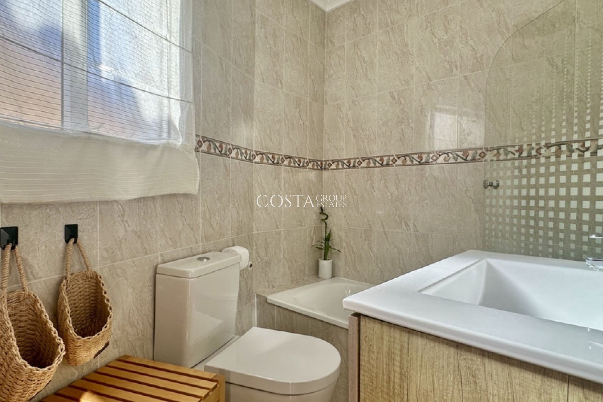 Revente - Maison -
Orihuela Costa - La Florida