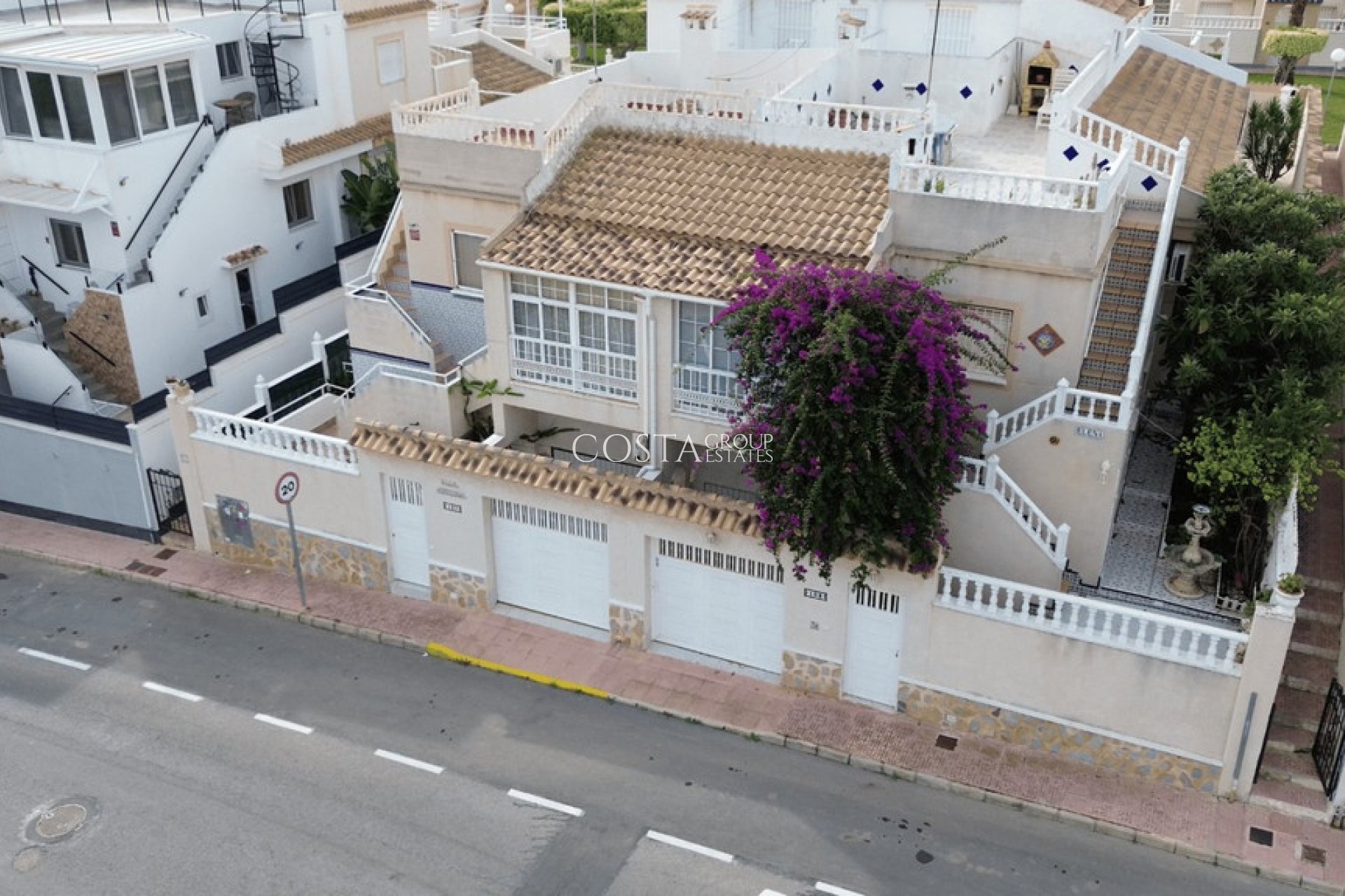 Revente - Maison -
Orihuela Costa - Los Altos