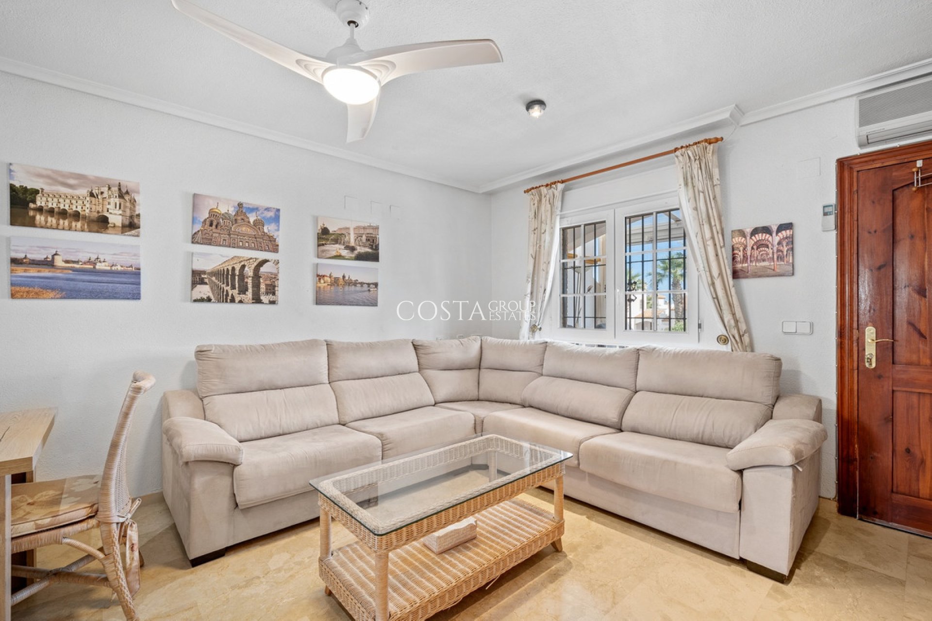 Revente - Maison -
Orihuela Costa - Los Dolses