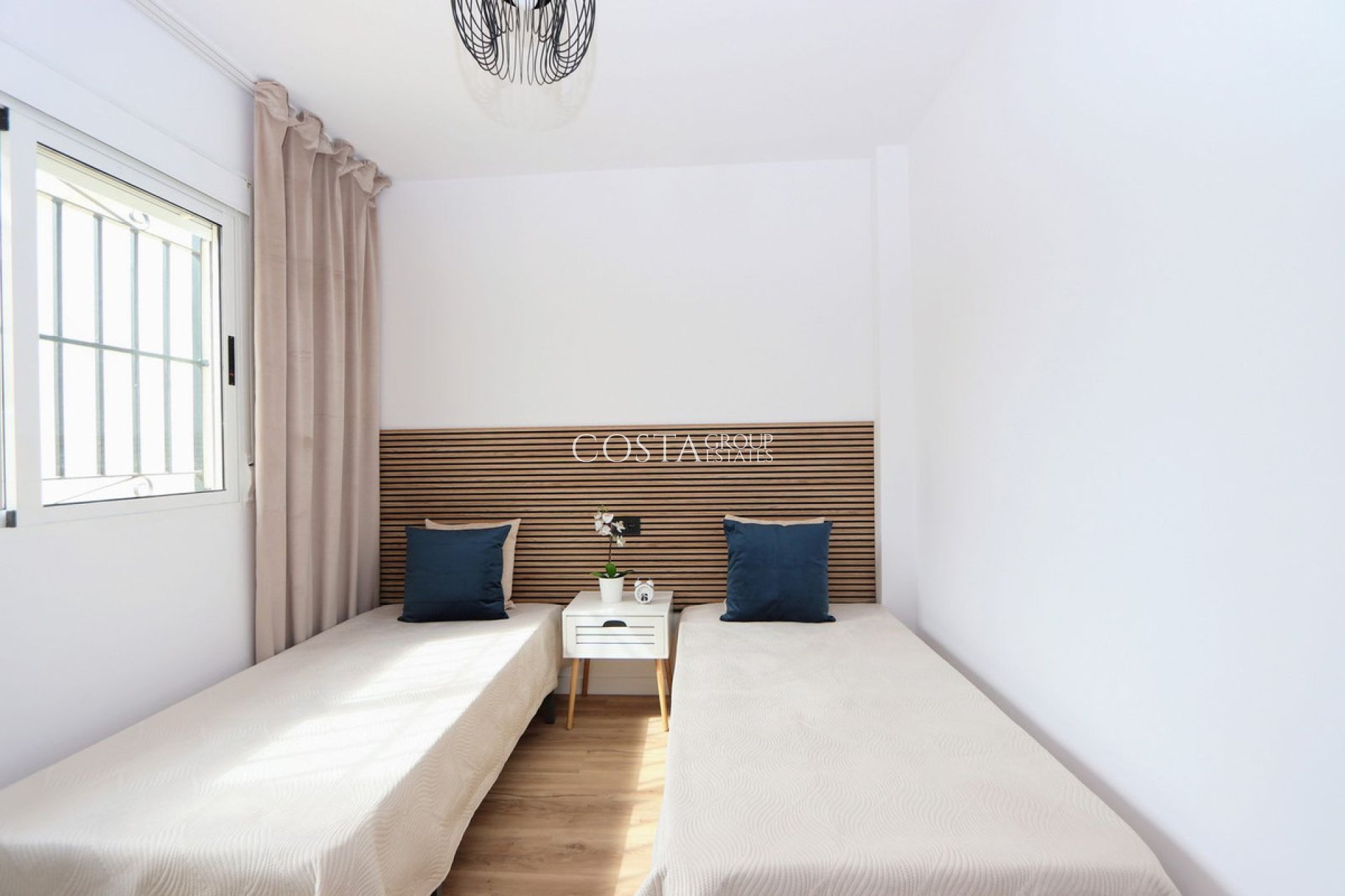 Revente - Maison -
Orihuela Costa - Punta Prima