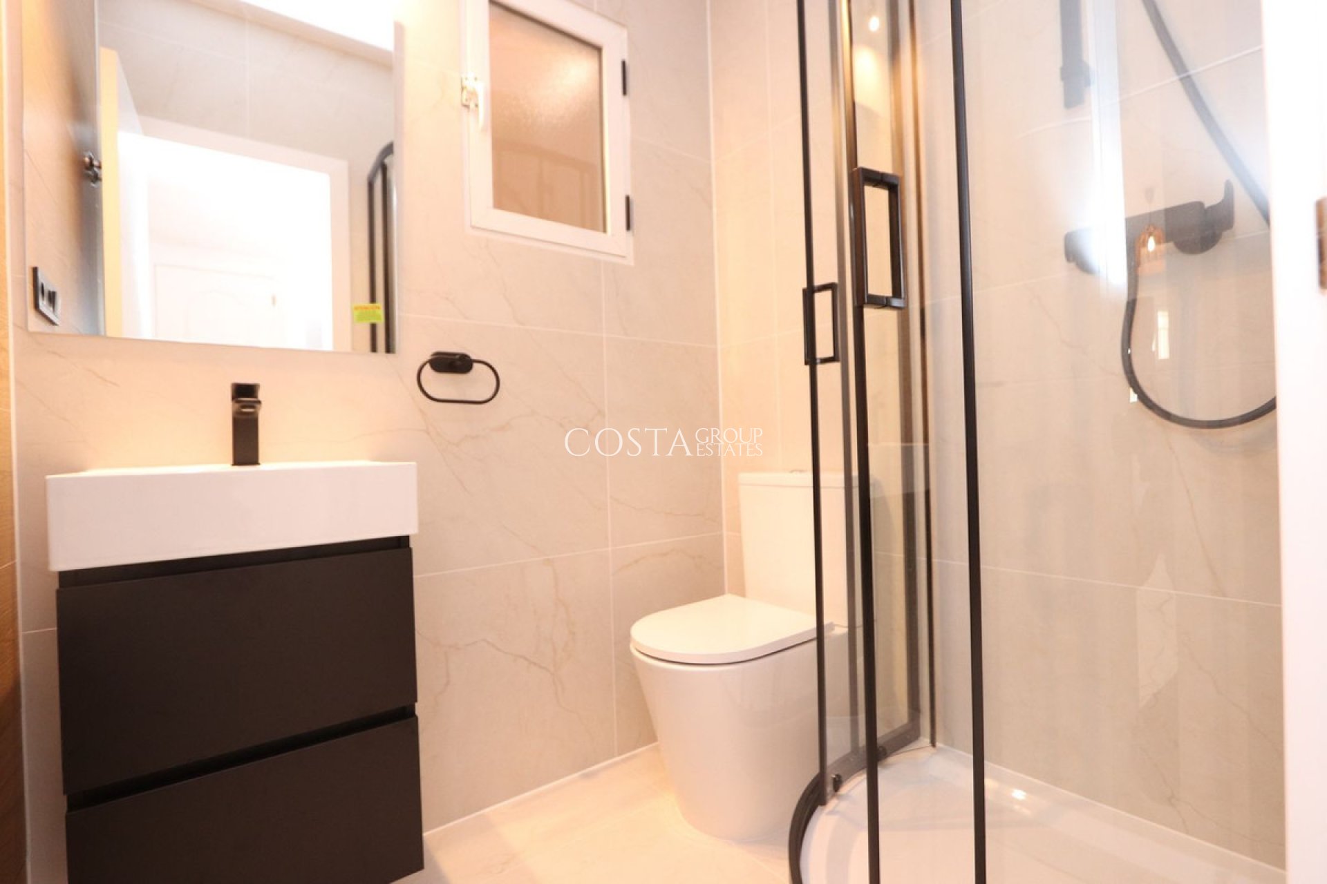 Revente - Maison -
Orihuela Costa - Punta Prima