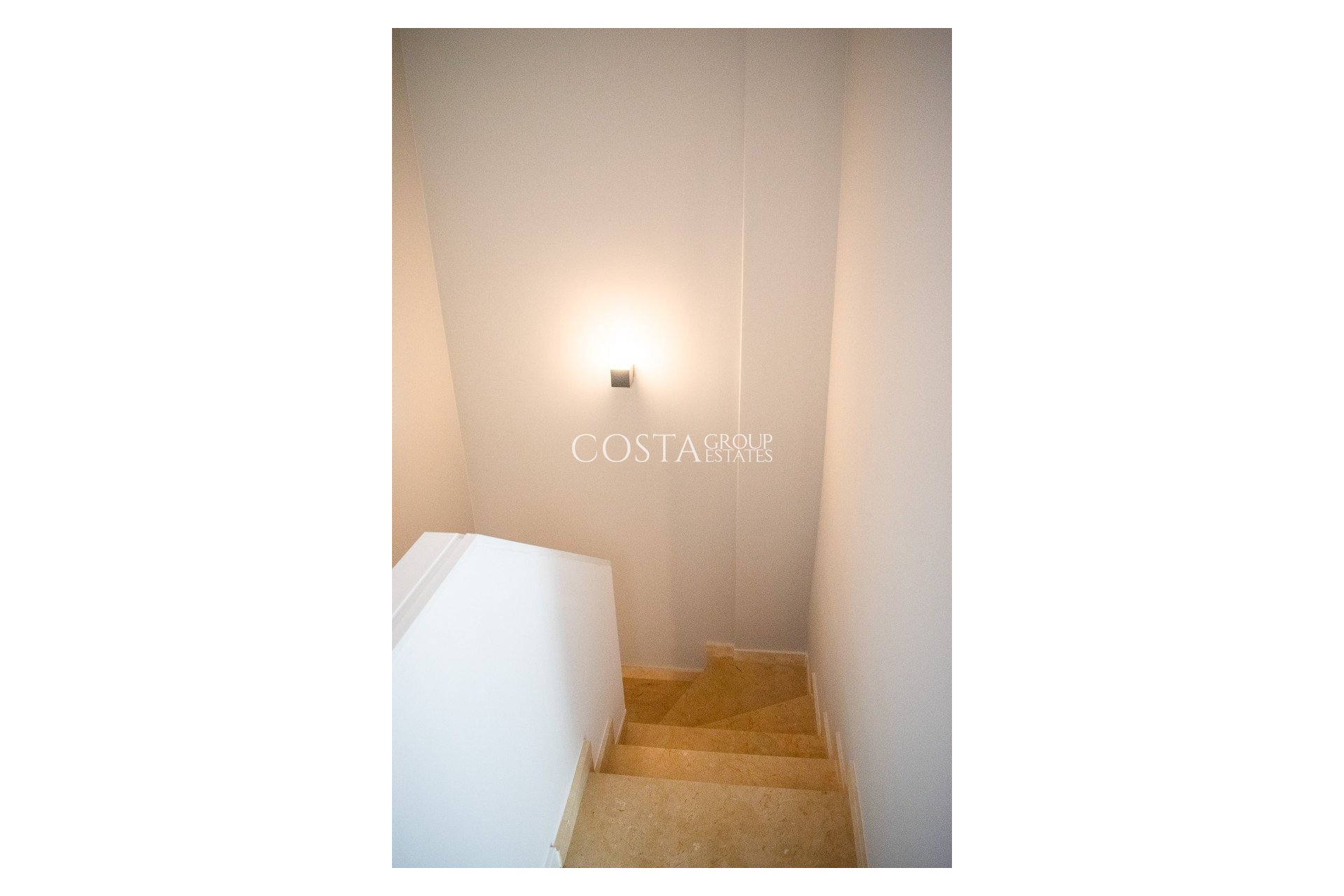 Revente - Maison -
Orihuela Costa - Punta Prima