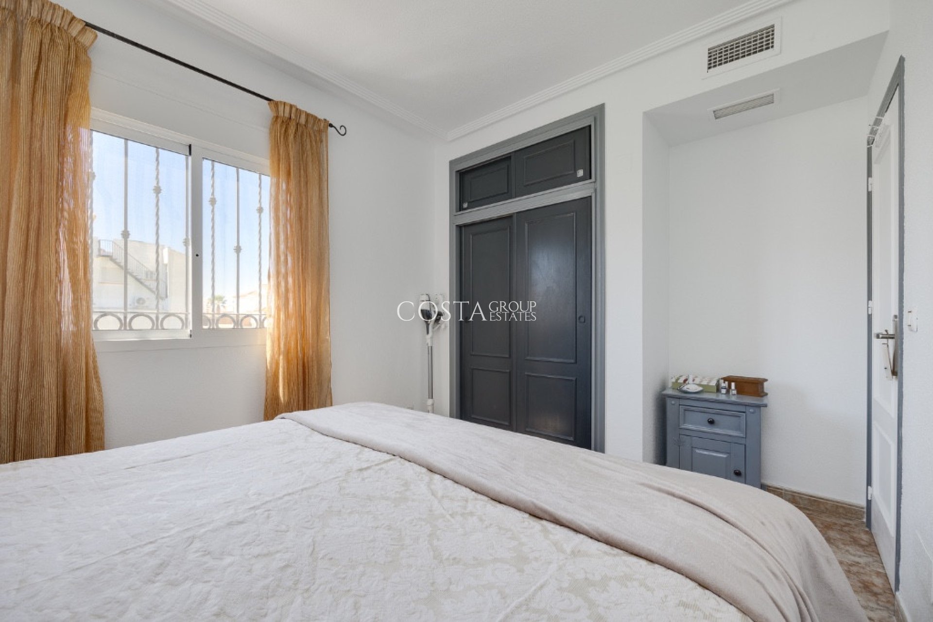 Revente - Maison -
Orihuela Costa - Punta Prima