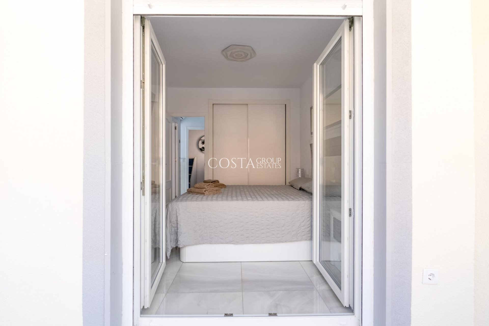 Revente - Maison -
Orihuela Costa - Punta Prima