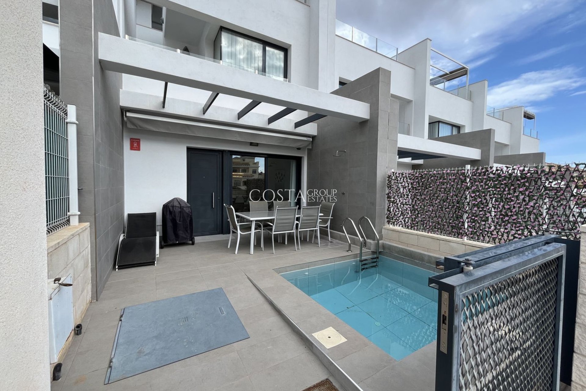 Revente - Maison -
Orihuela Costa - Villamartin