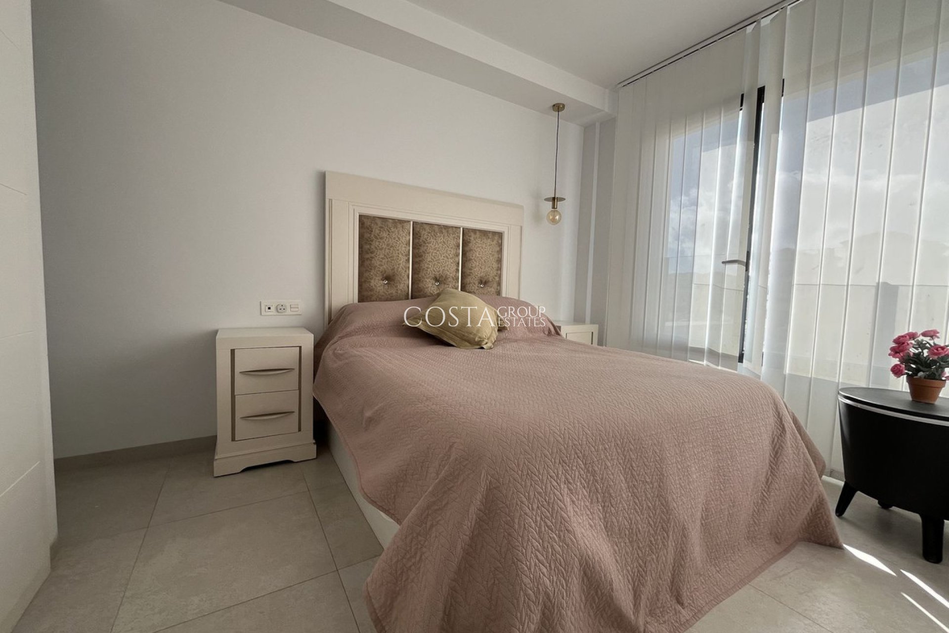 Revente - Maison -
Orihuela Costa - Villamartin