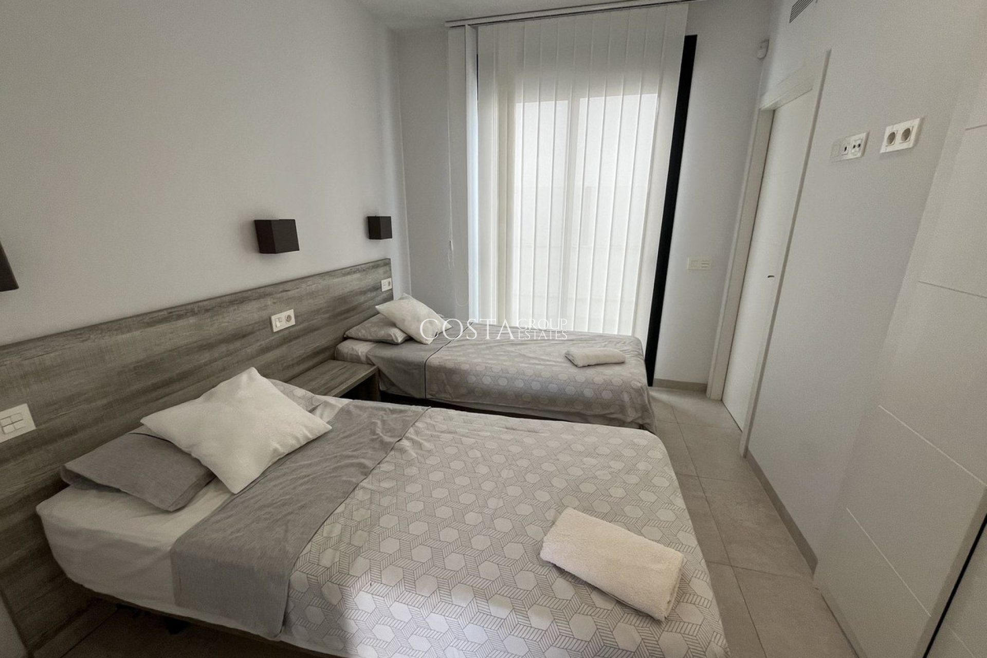 Revente - Maison -
Orihuela Costa - Villamartin