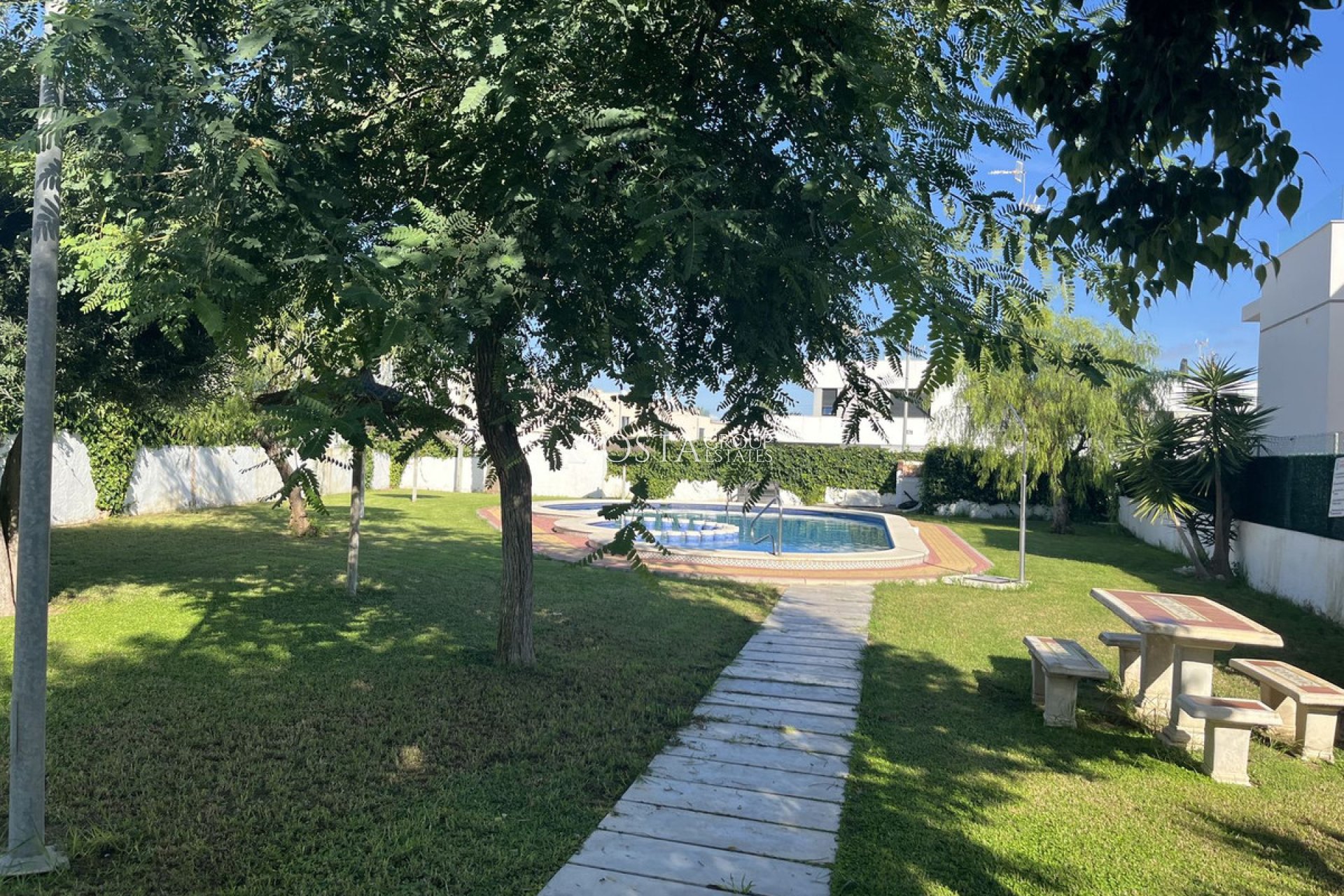 Revente - Maison -
Orihuela Costa - Villamartin